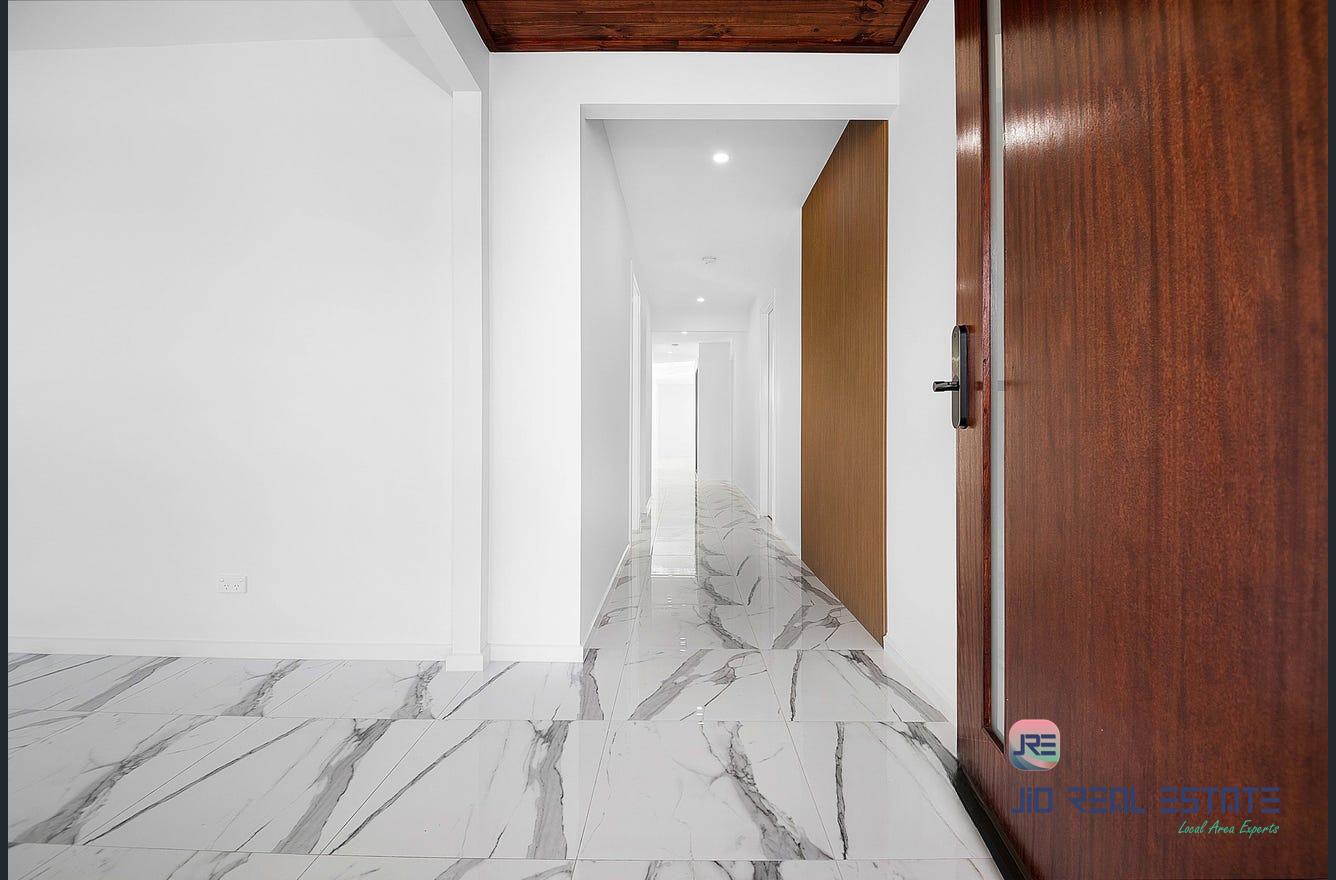 8 Ranelagh Avenue, Strathtulloh VIC