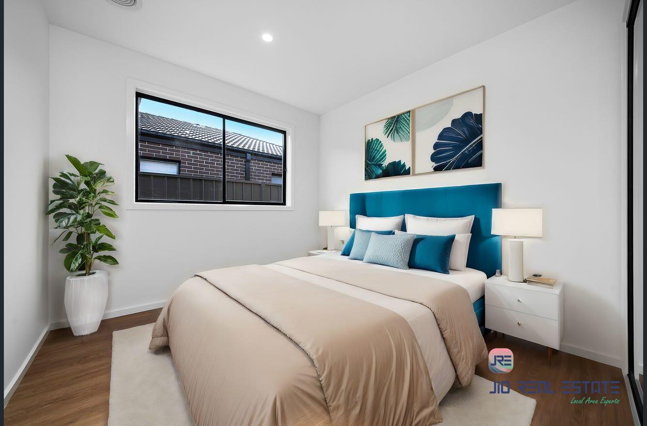 8 Ranelagh Avenue, Strathtulloh VIC