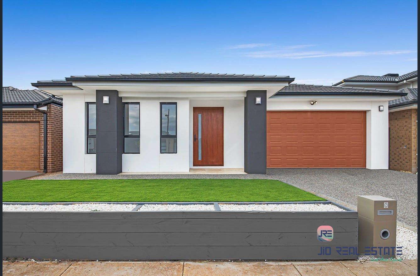 8 Ranelagh Avenue, Strathtulloh VIC