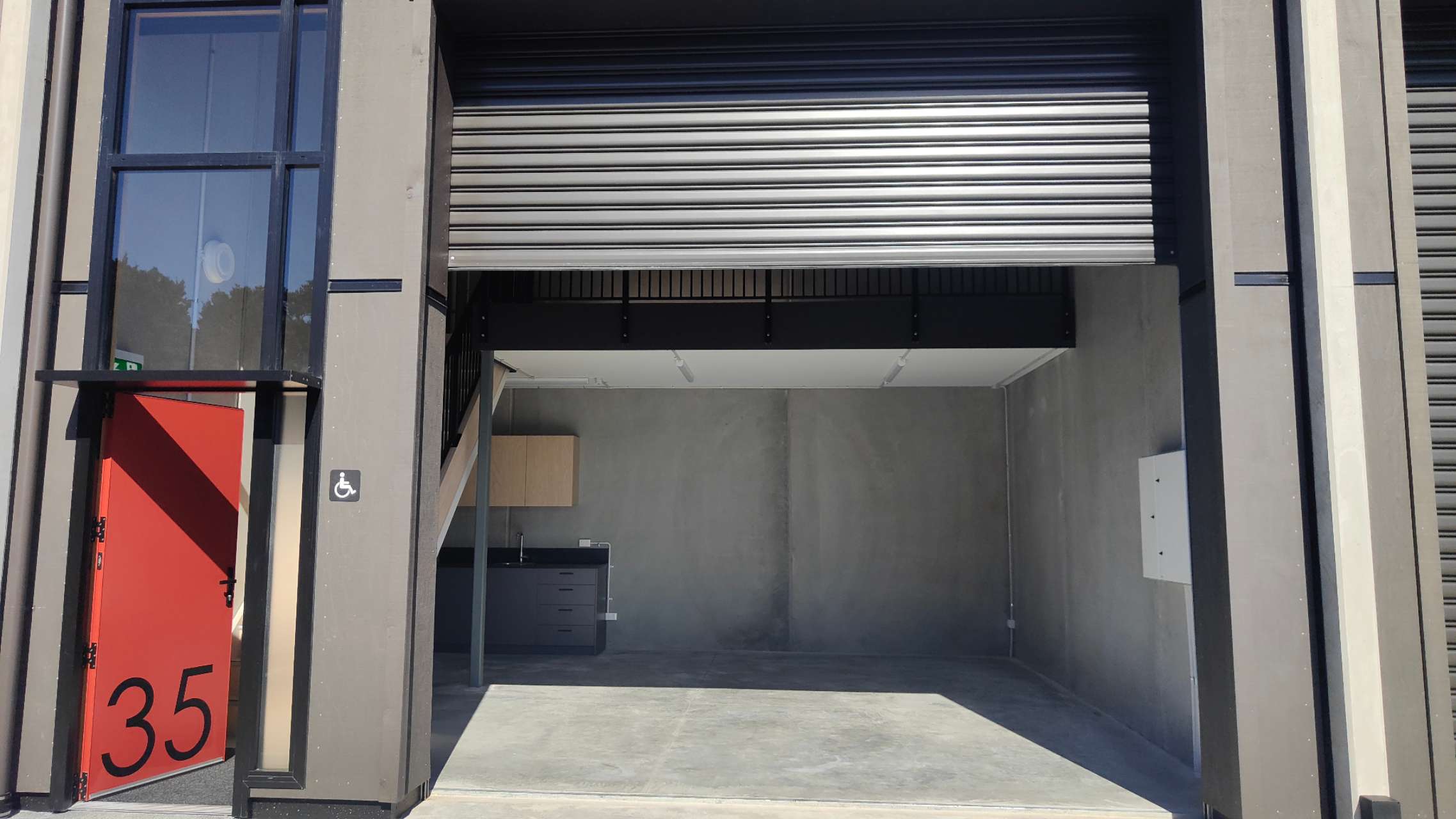 Commercial in Matakana