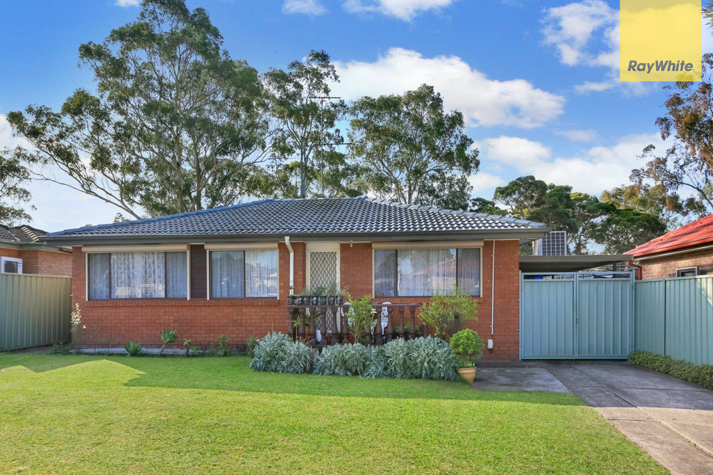 SPACIOUS FAMILY HOME WITH MODERN GRANNY FLAT!