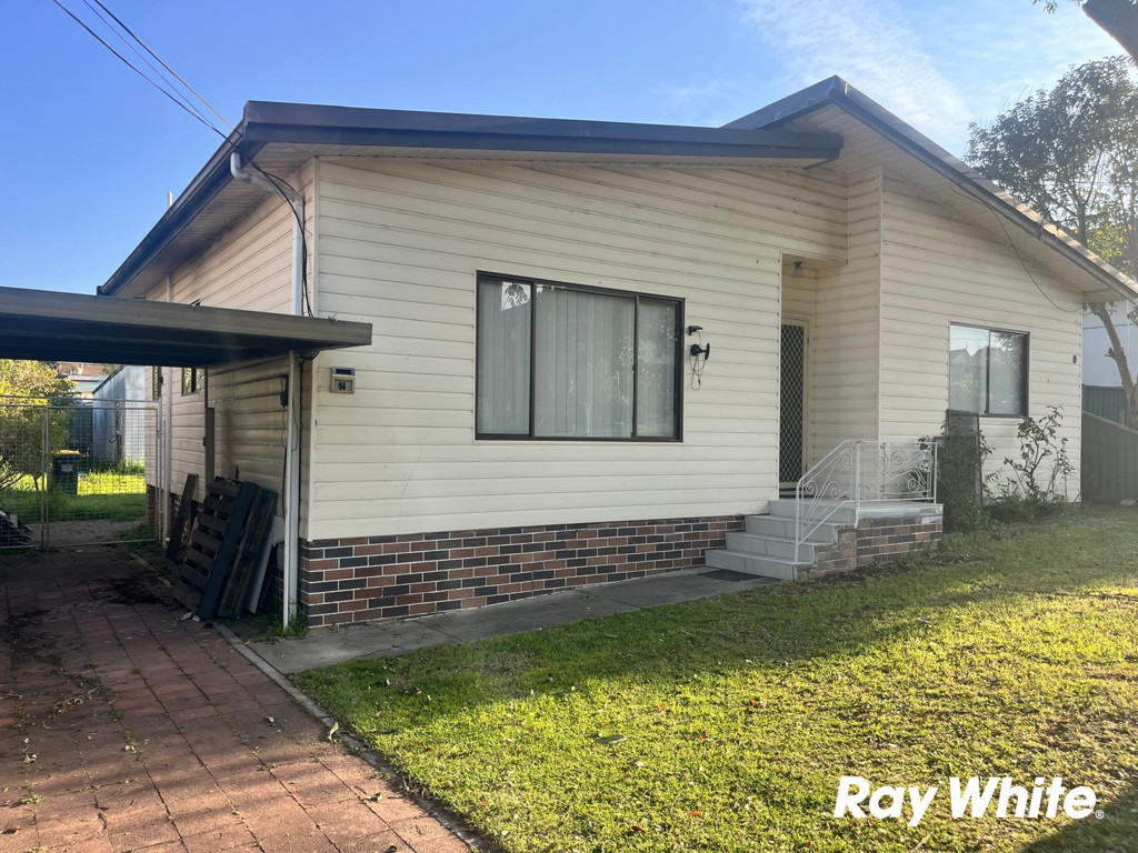 Three-Bedroom Renovated house in Blacktown for Growing Families