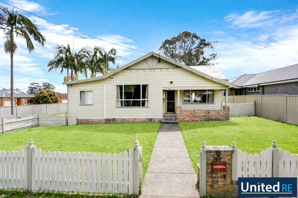 Spacious Family Home in Toongabbie - 22 Barangaroo Road