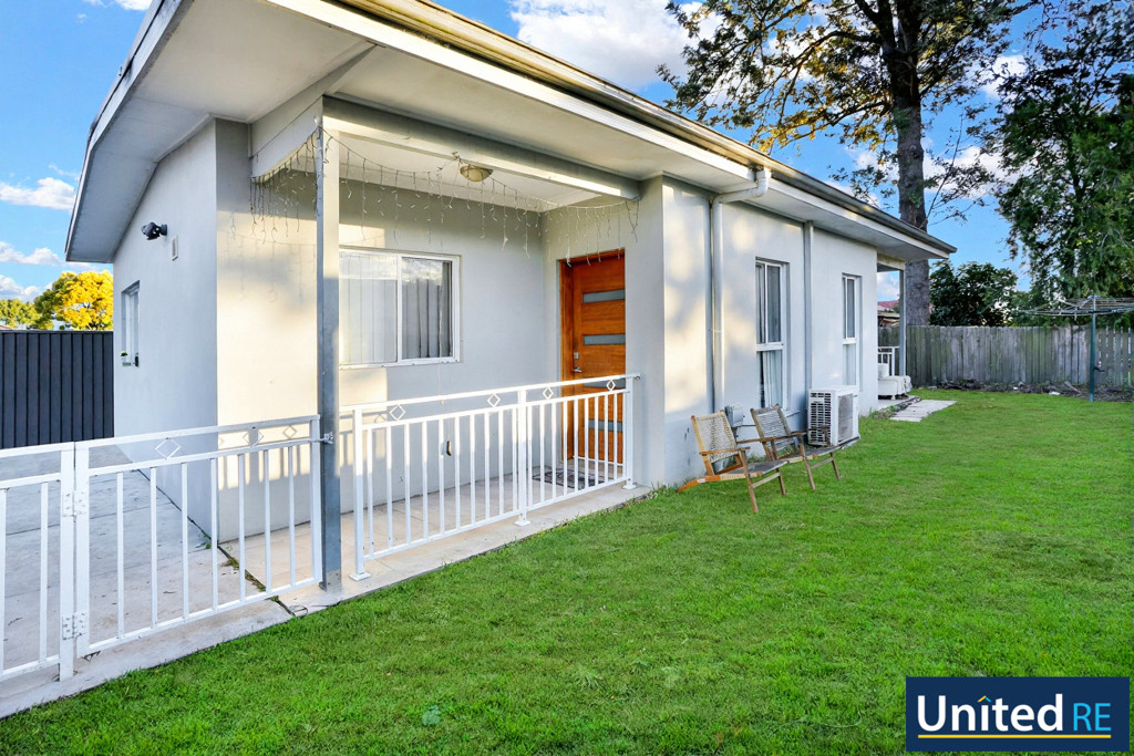 TWO BEDROOM GRANNY IN A QUIET STREET