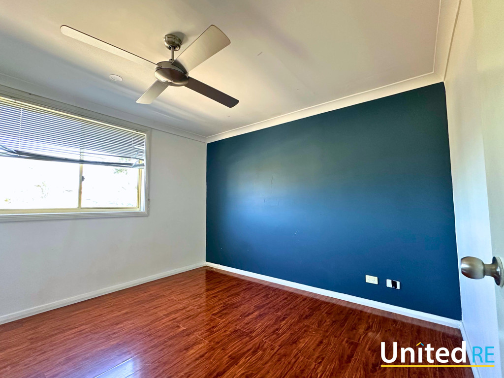 Two Bedroom Accommodation - Two Minutes to Station