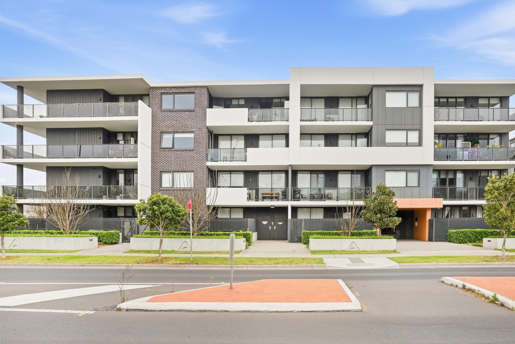 The Ultimate Lifestyle Upgrade: Expansive Living with Park Views & Premium Finishes
