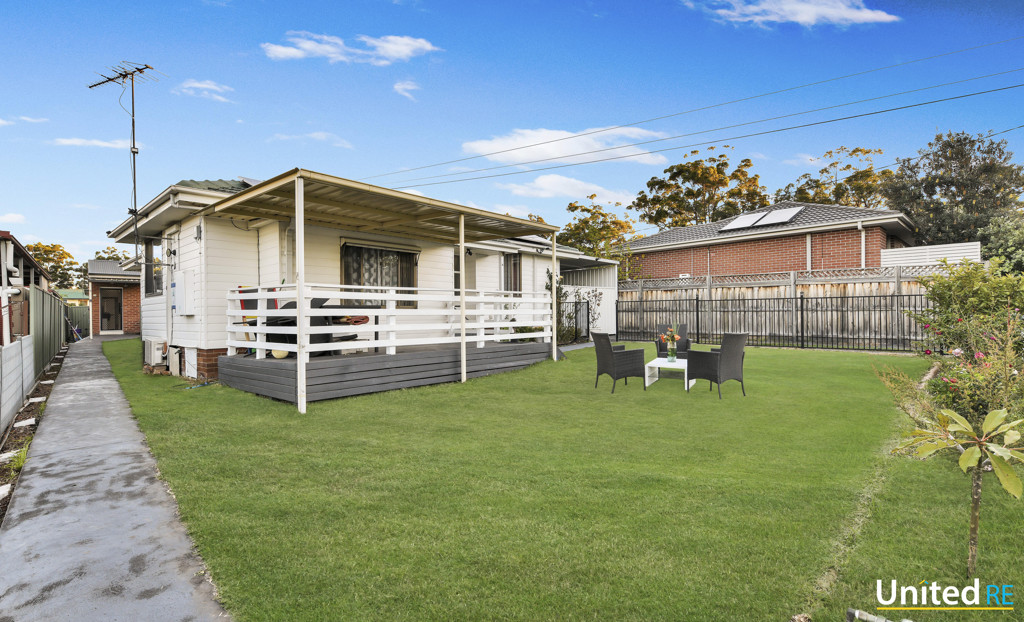 Three Bedroom House - Water, Gas & Electricity Included