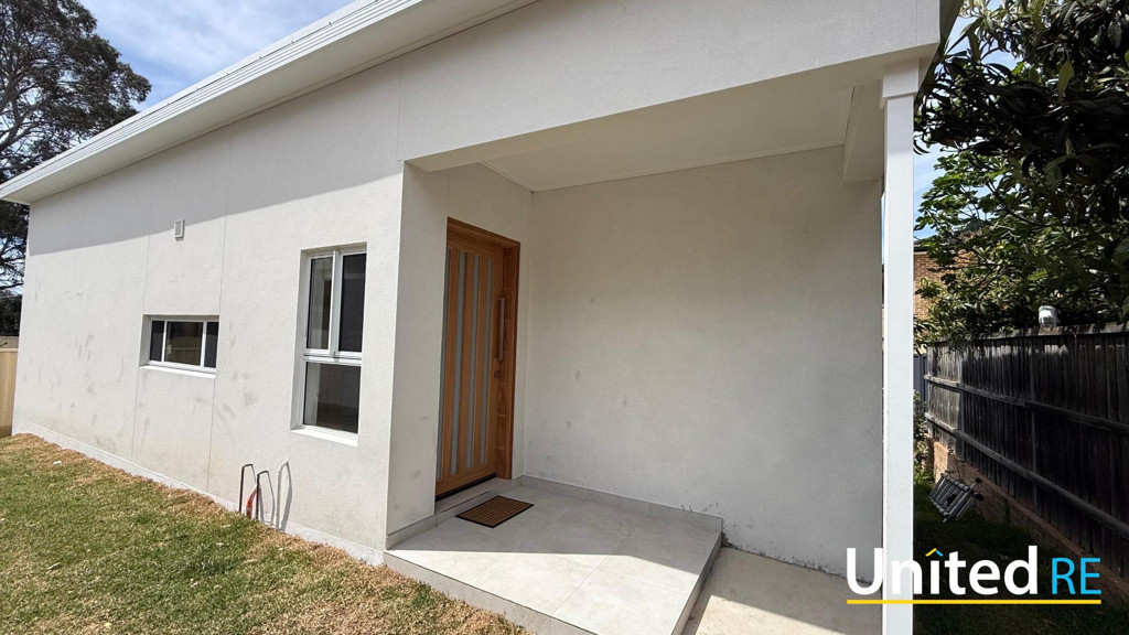 Brand New Two Bedroom - Walk to Toongabbie Station