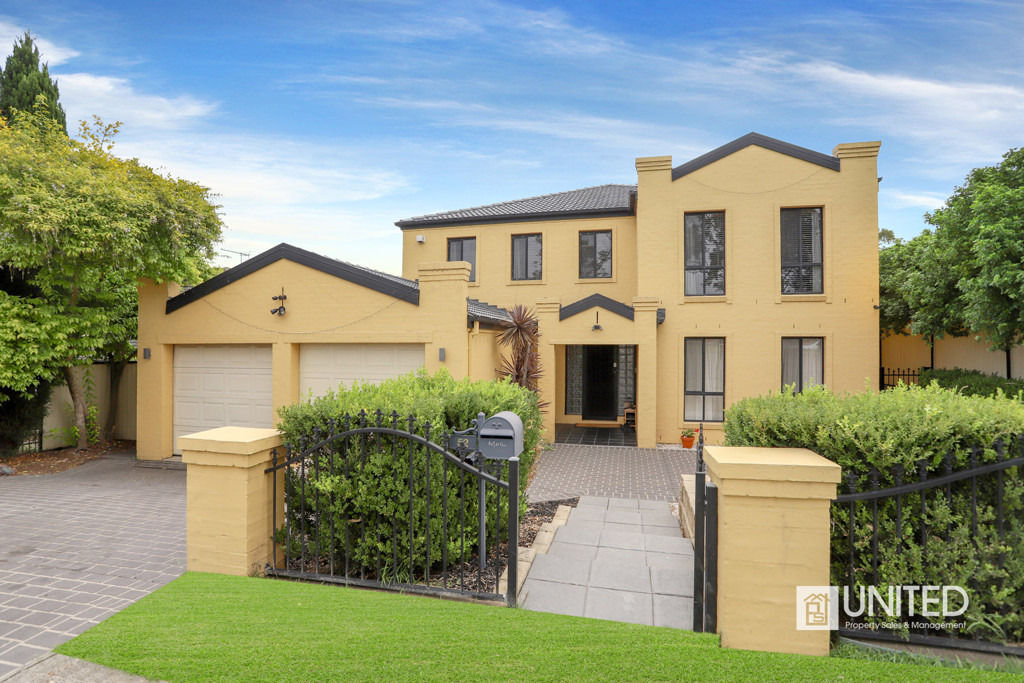 Luxurious Living in Glendenning - Easterly Aspect