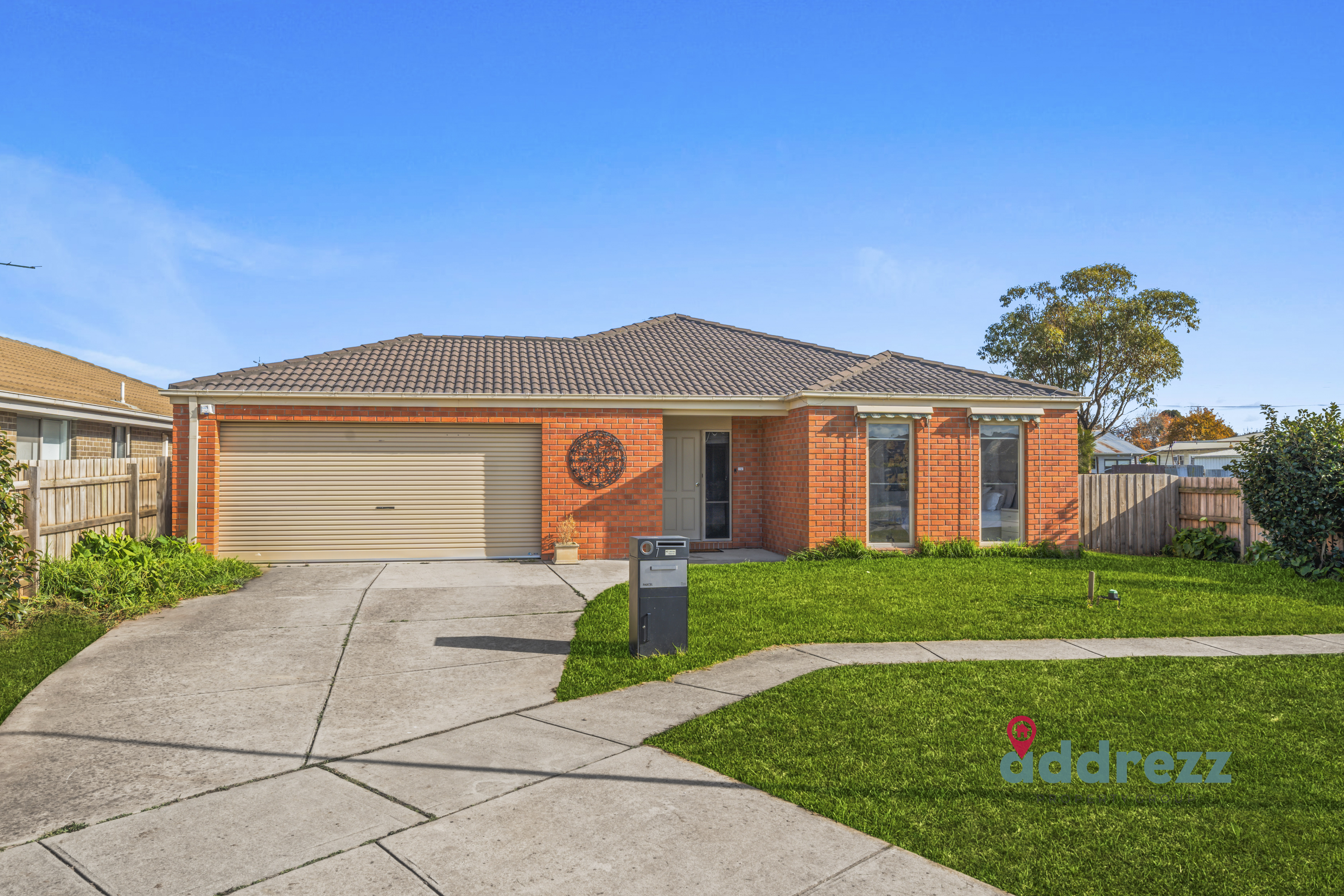 Spacious Family Living with Outdoor Entertaining in a Quiet Court