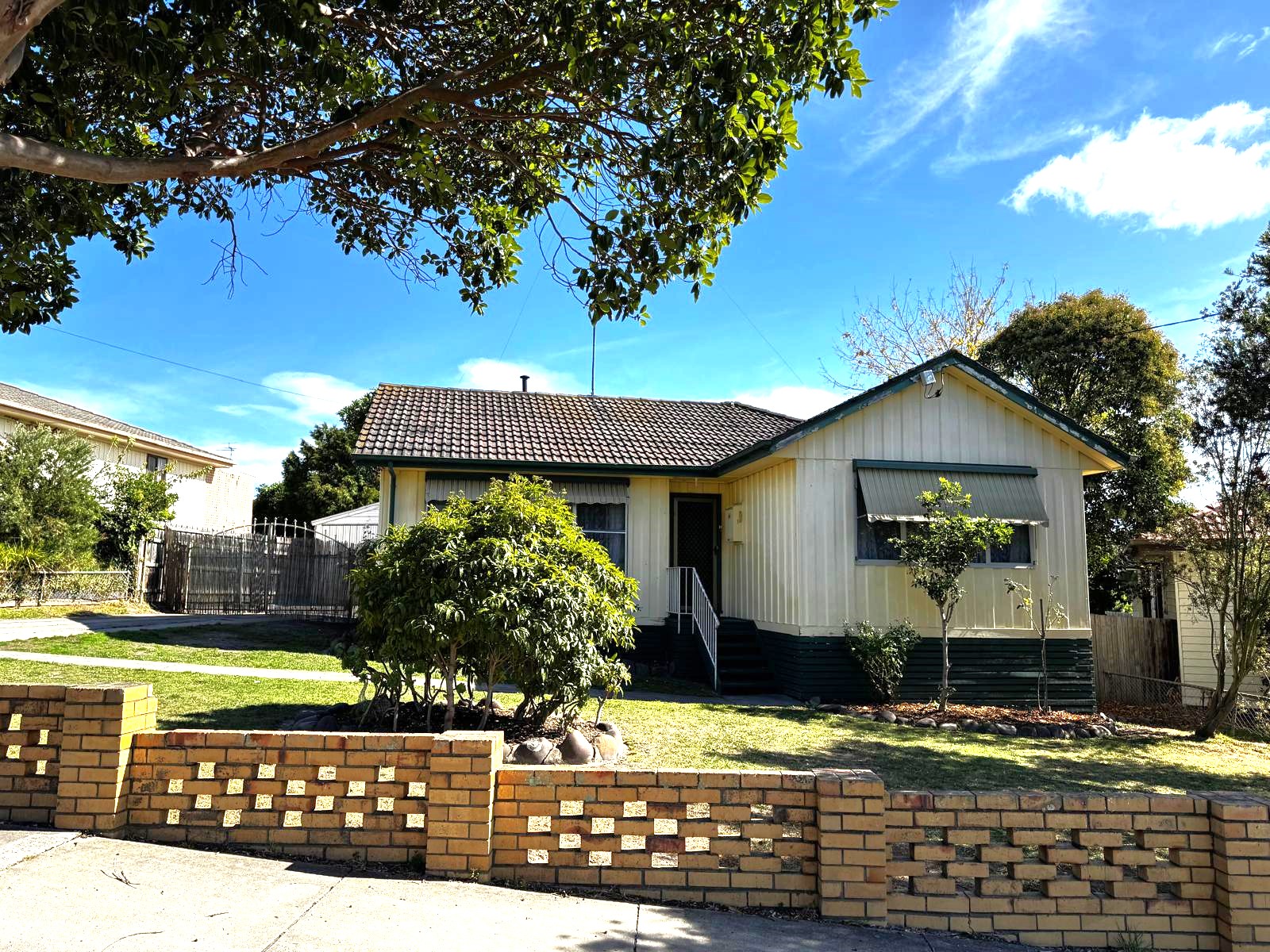 Located in a well-established Traralgon neighbourhood