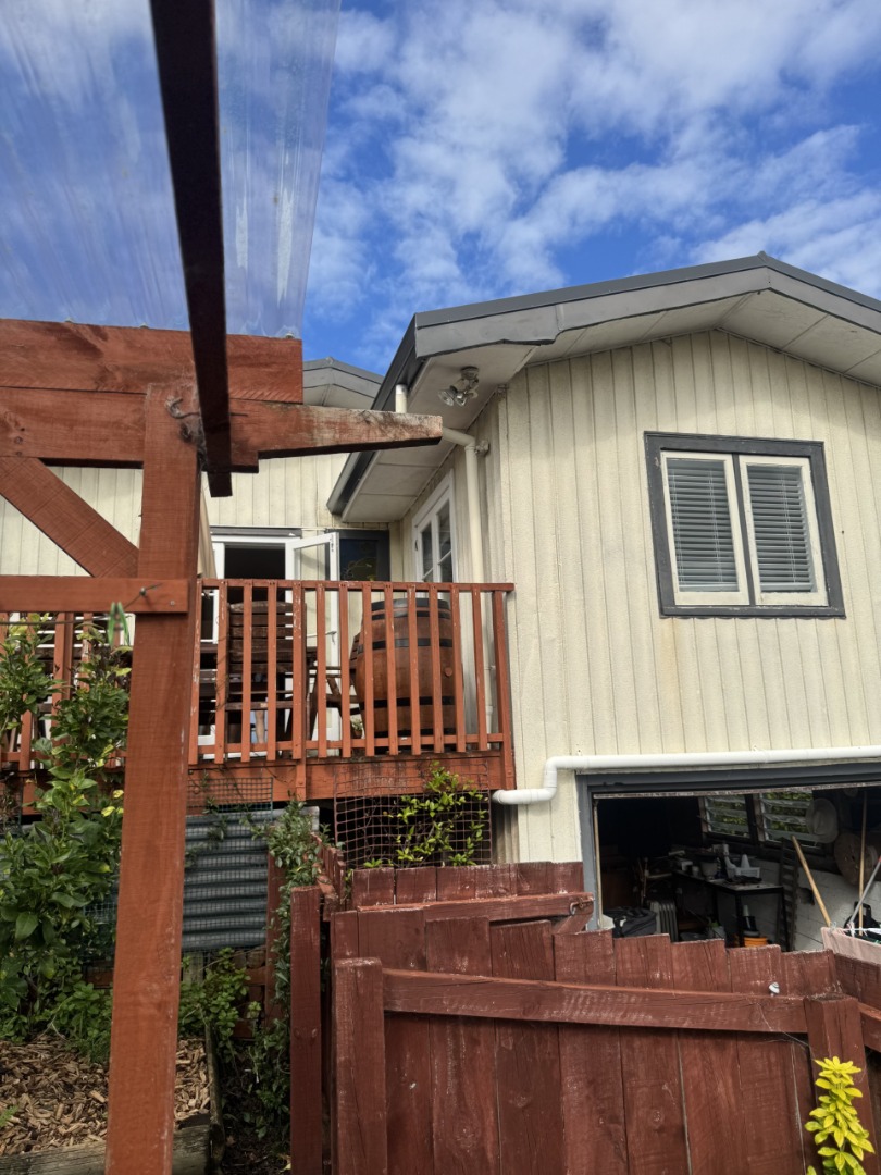 1/245 Sturges Rd , Henderson