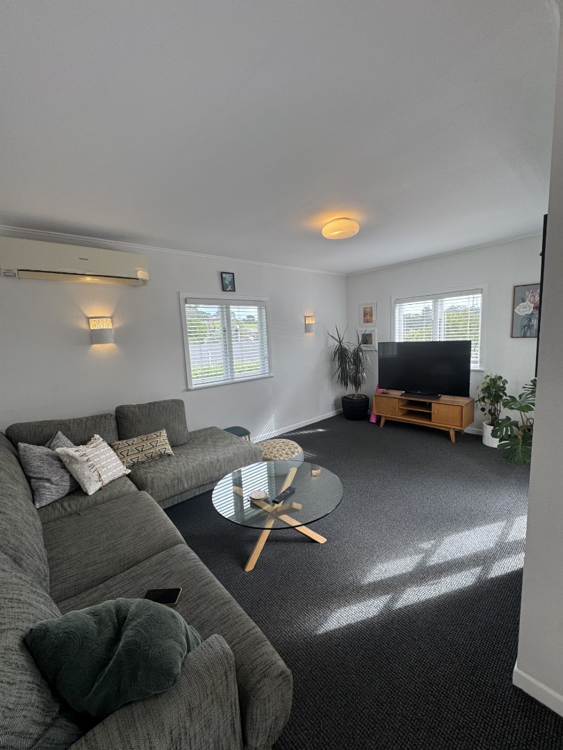 1/245 Sturges Rd , Henderson