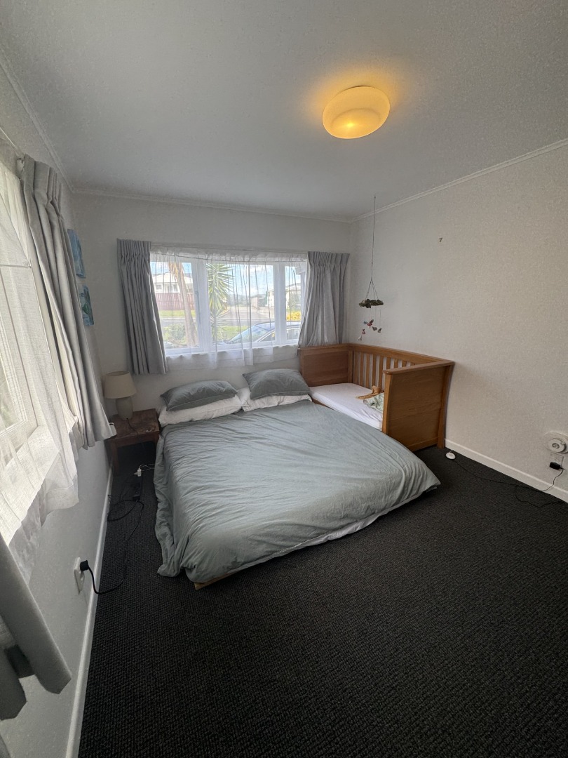1/245 Sturges Rd , Henderson