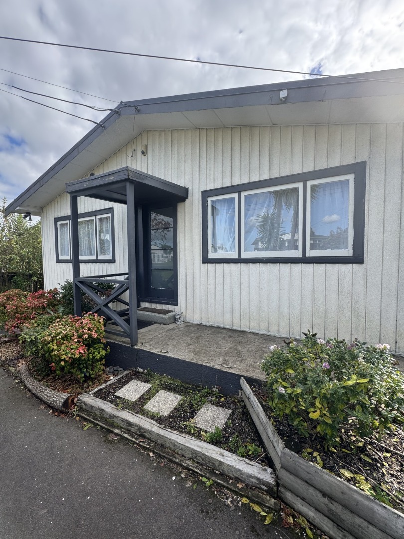 1/245 Sturges Rd , Henderson