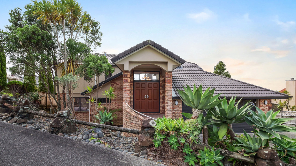 37 Tirohunga Drive, Henderson