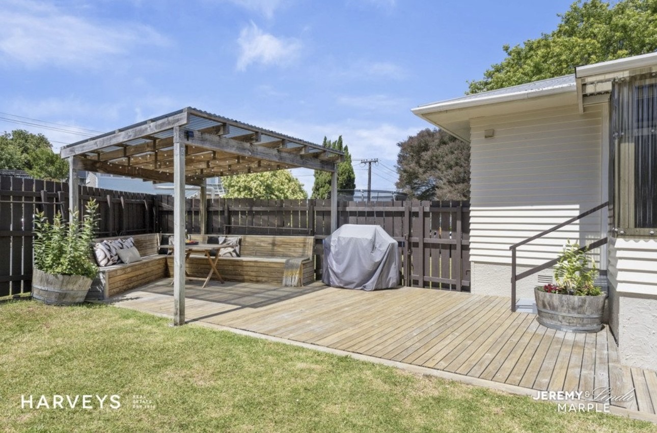 120 Vodanovich Road, Te Atatu South