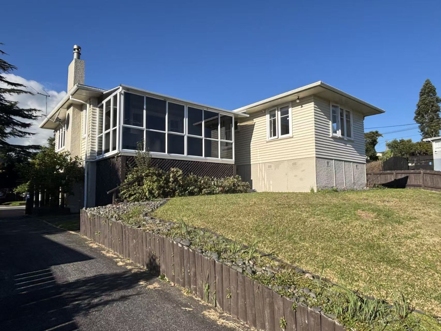 120 Vodanovich Road, Te Atatu South