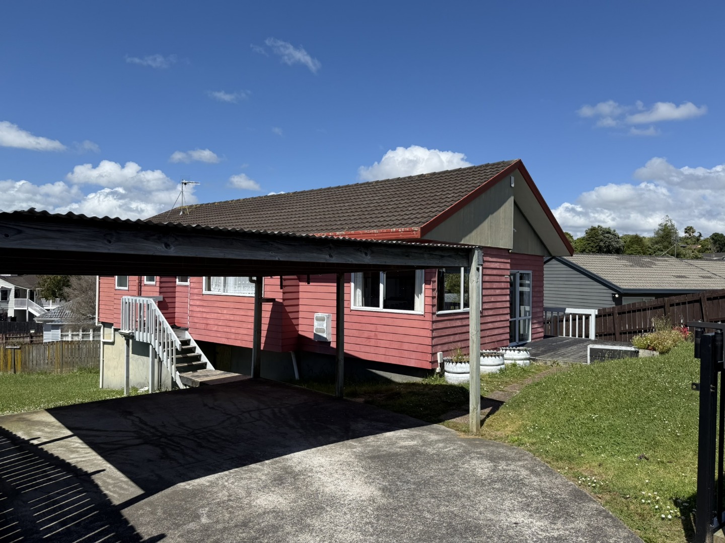 33 Addison Drive, Glendene