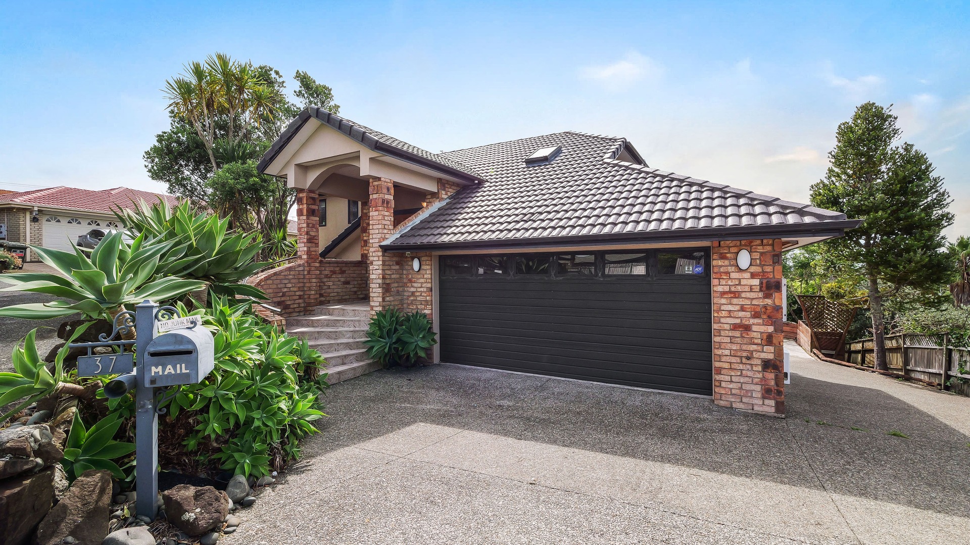 37 Tirohunga Drive, Henderson
