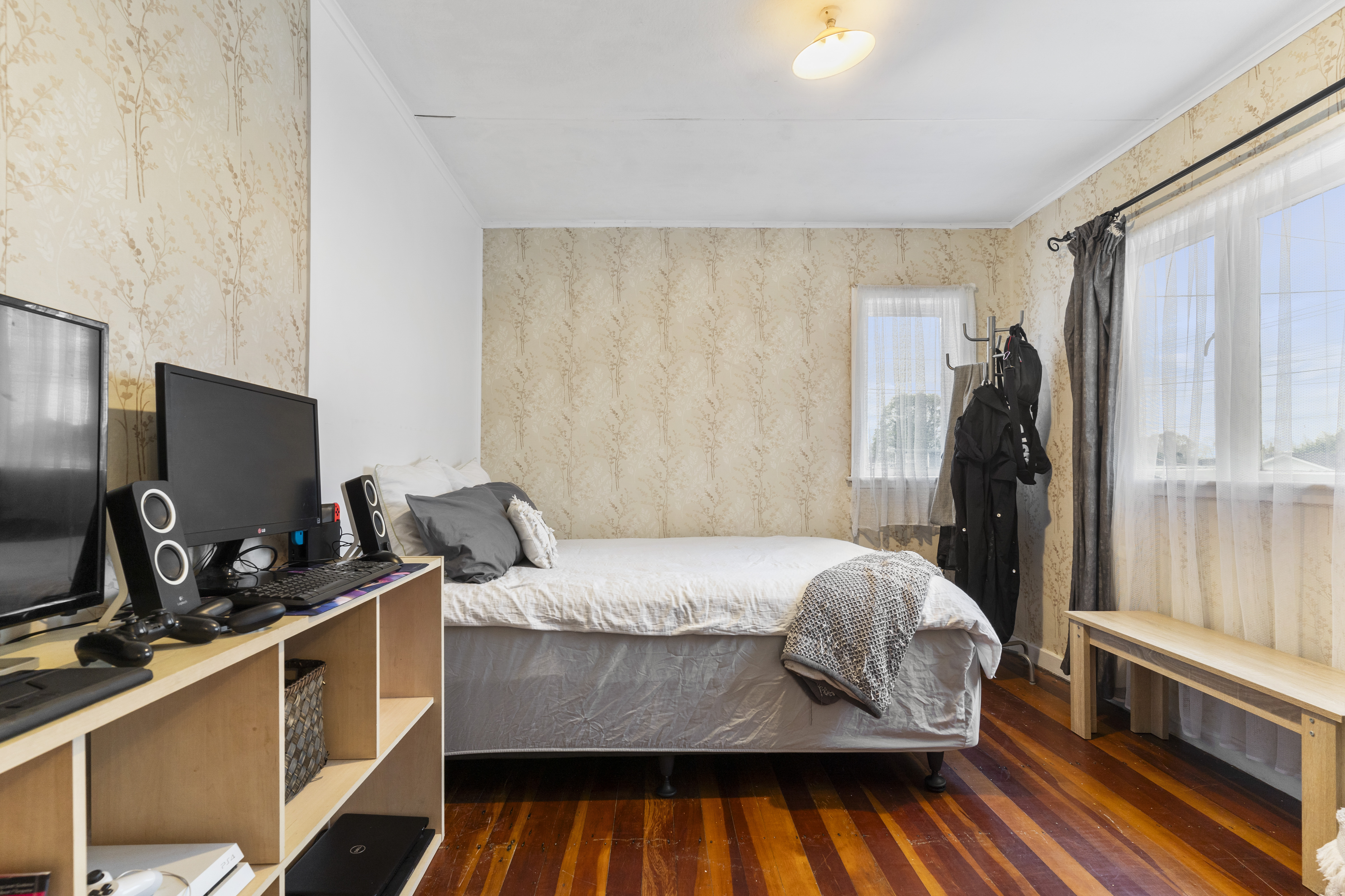 1/15 Forest Hill Road, Henderson