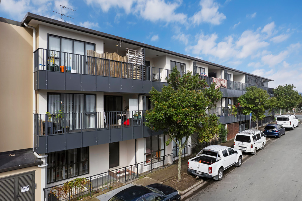 2U/1 Wadier Place, Henderson