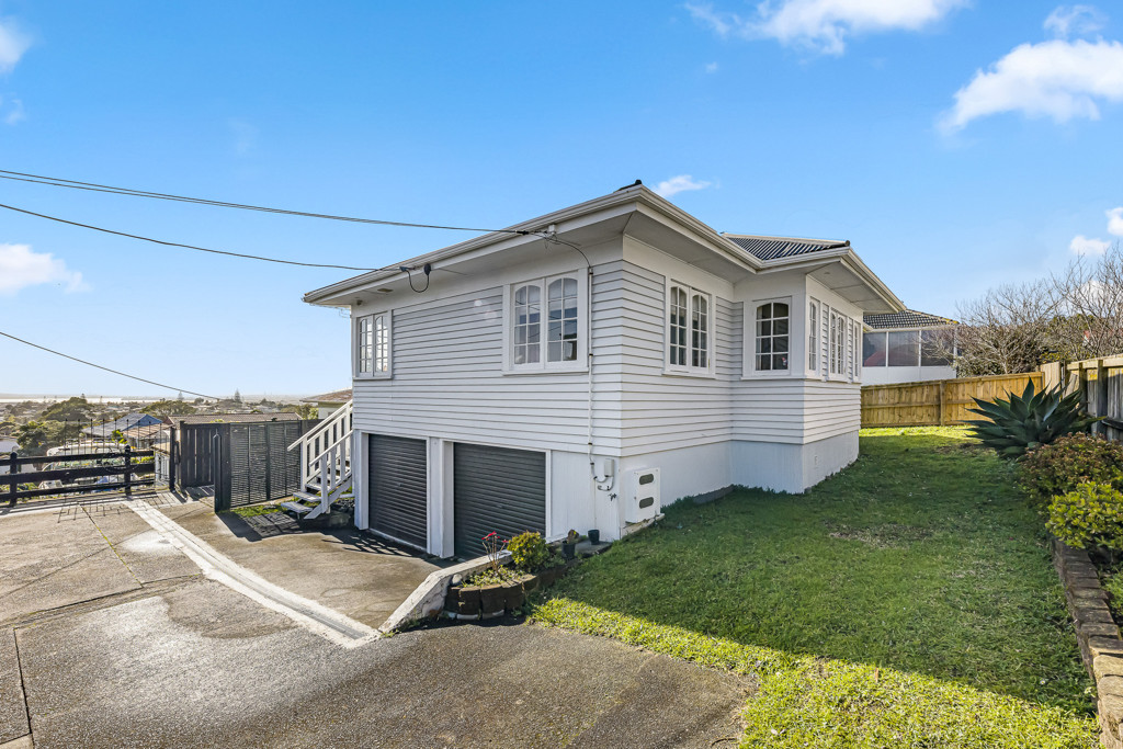 4233 Great North Road, Glendene