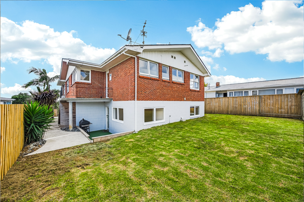 99 Sunnyside Road, Sunnyvale