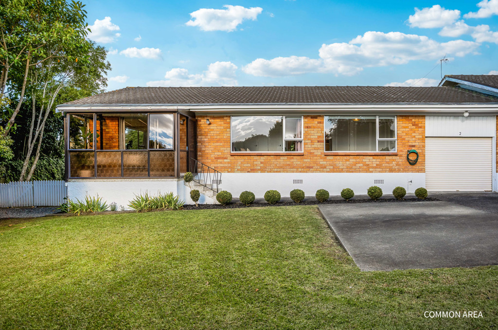 2/14 Rowan Terrace, Te Atatu South