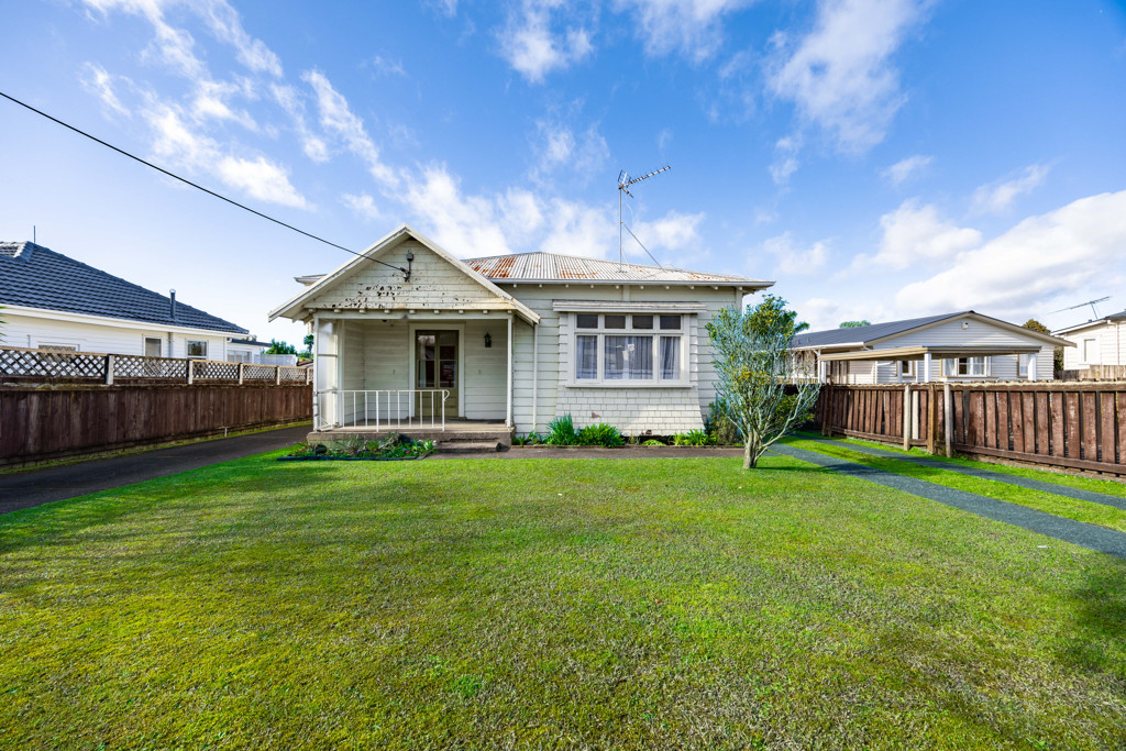 46 Titirangi Road, New Lynn