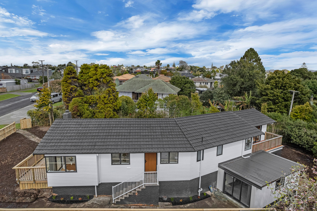 120 Flanshaw Road, Te Atatu South