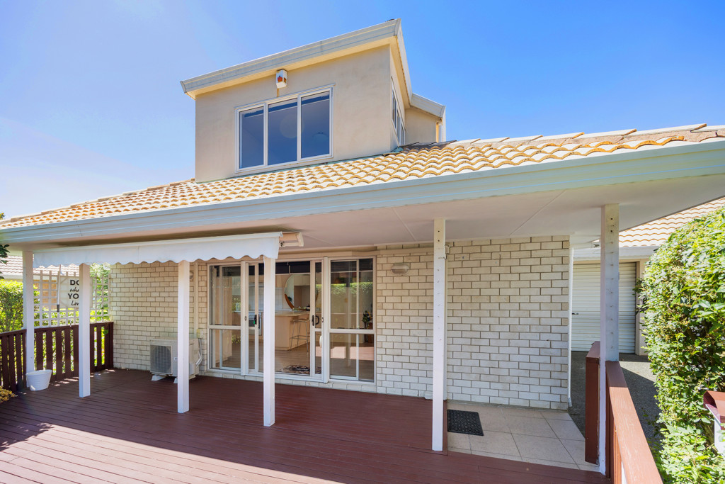 3a Central Park Drive, Te Atatu South