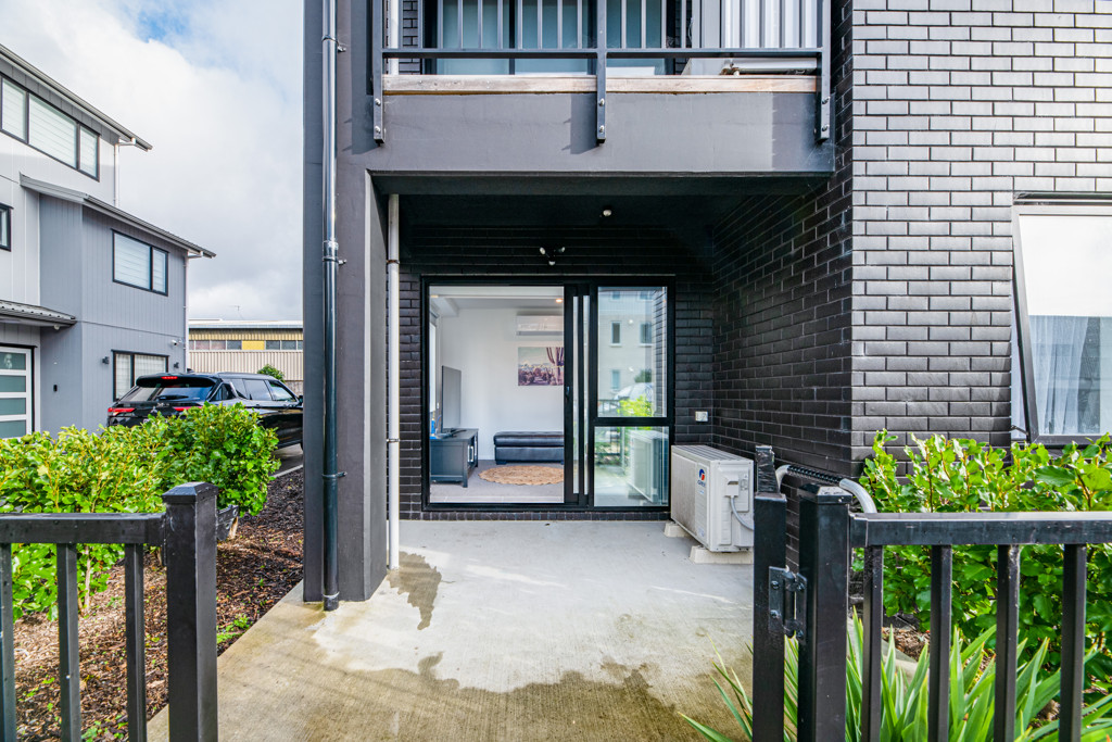 G10/28C Eileen Newey Place, Henderson