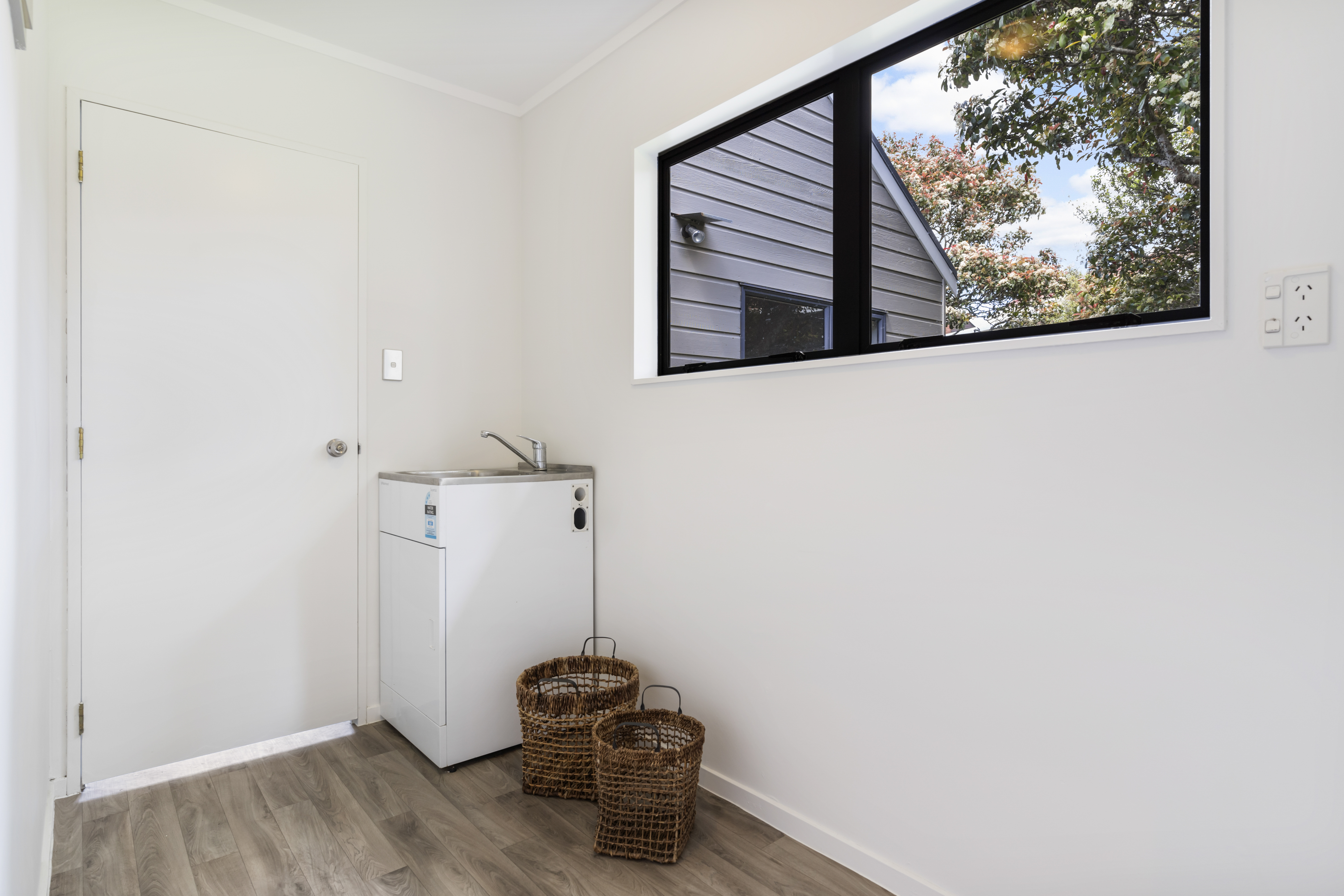 2/16 Duncan Avenue, Te Atatu South