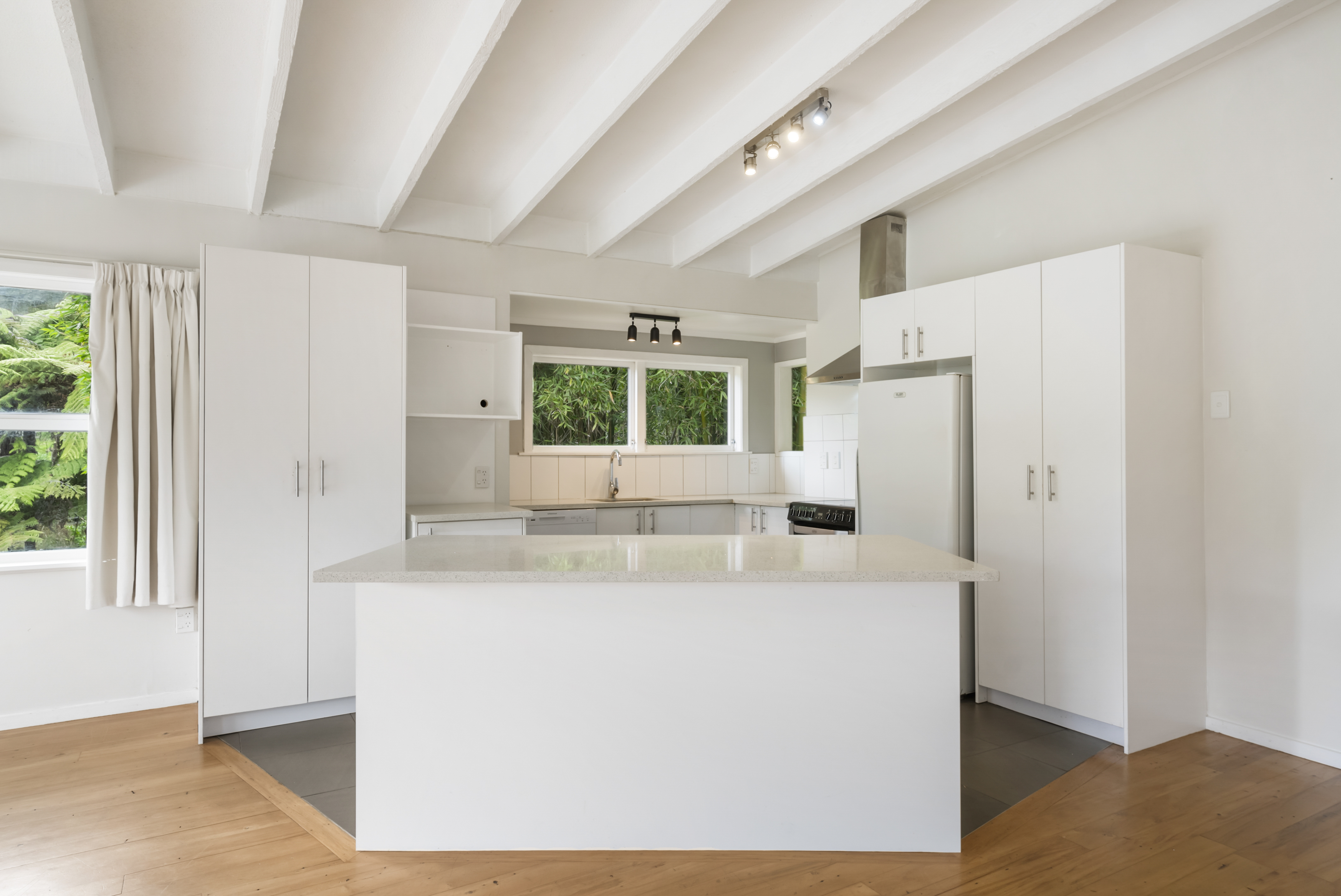 126 Candia Road, Henderson Valley