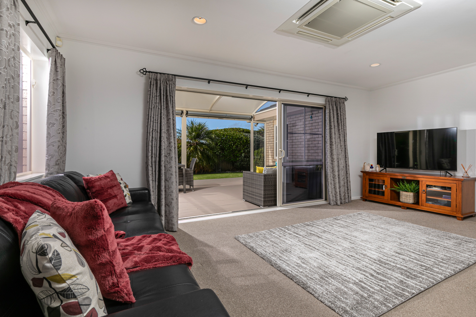 27 Summerland Drive, Henderson Heights
