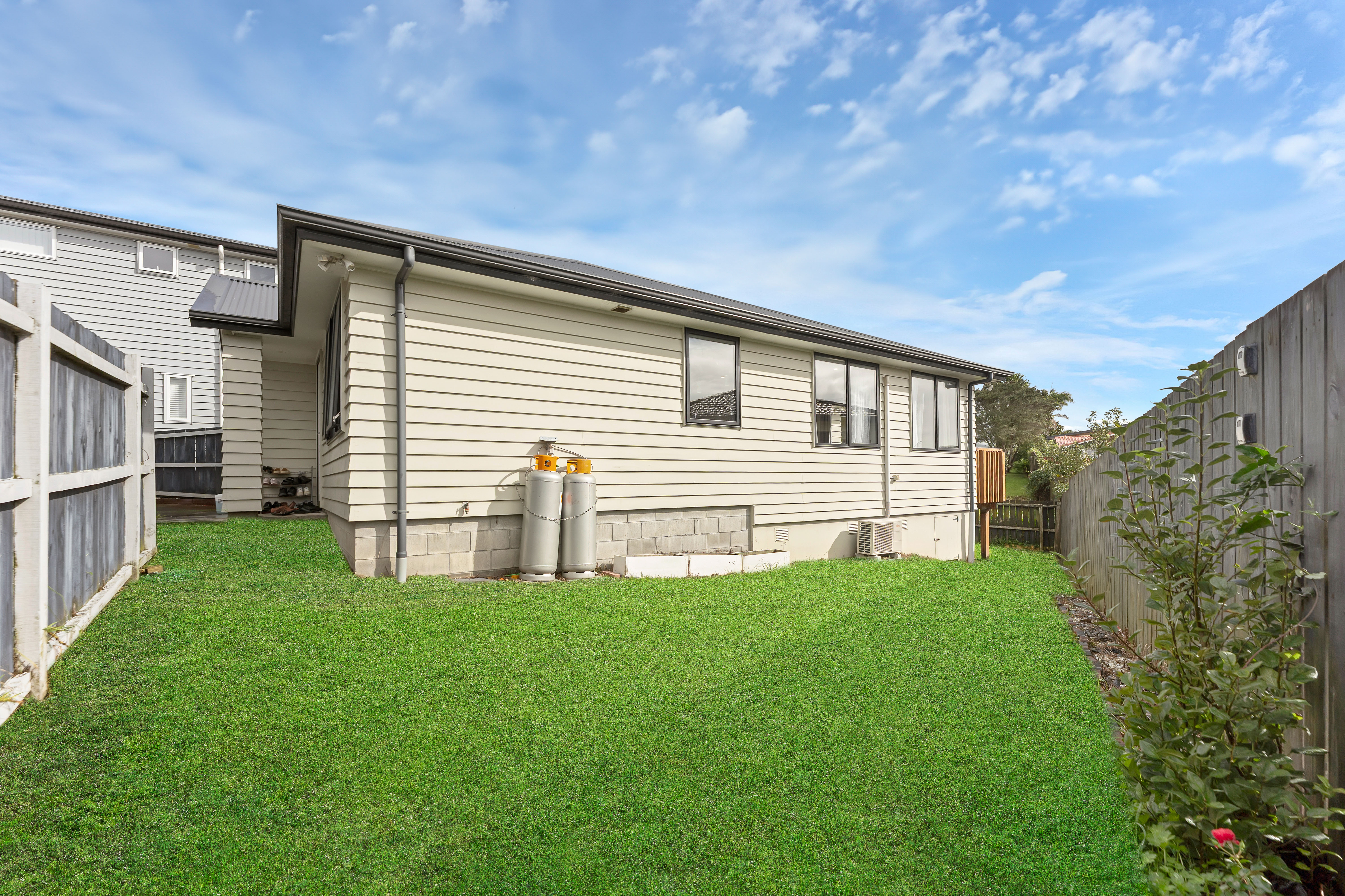 2/65E Metcalfe Road, Ranui