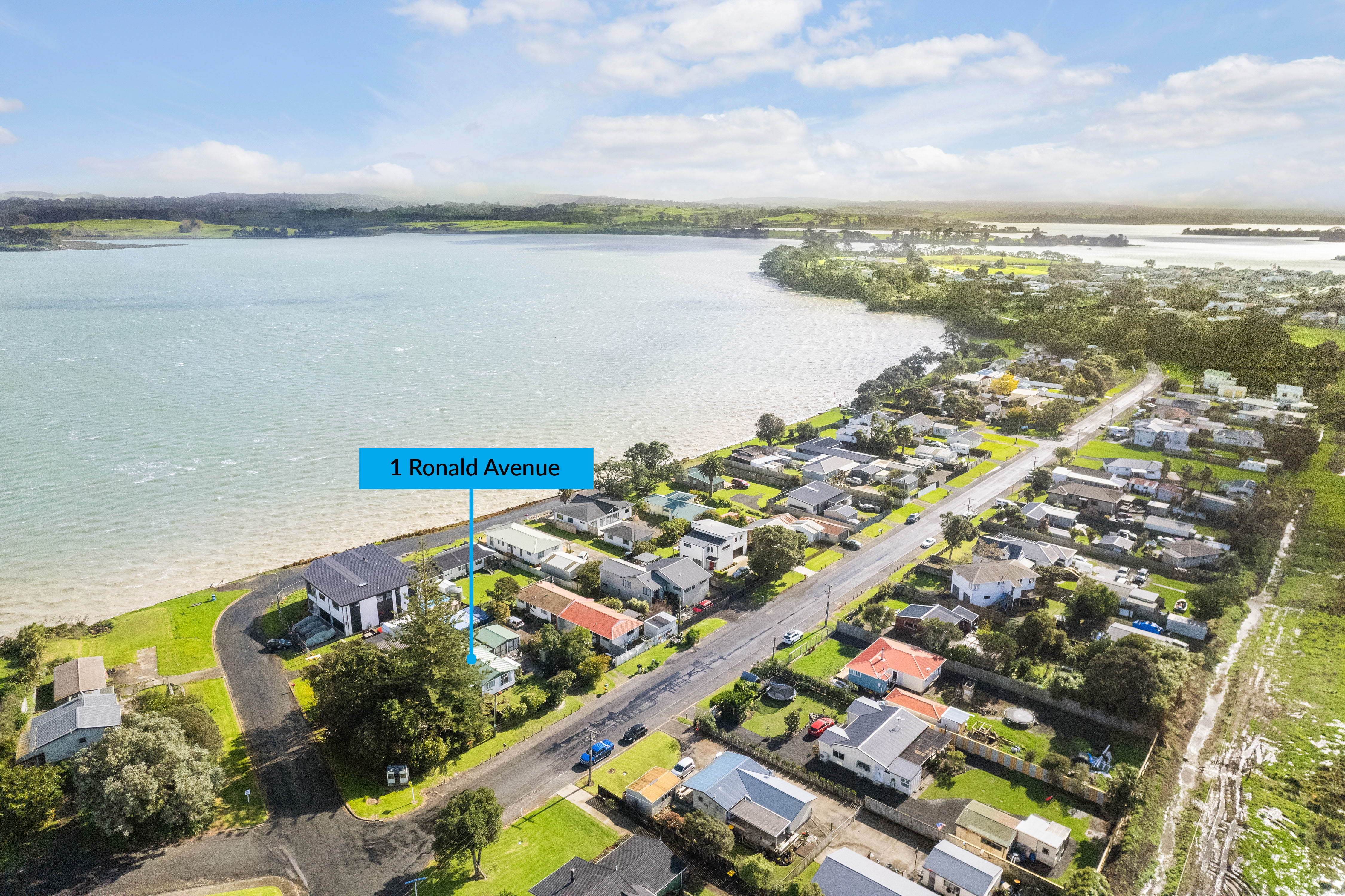 1 Ronald Avenue, Glenbrook