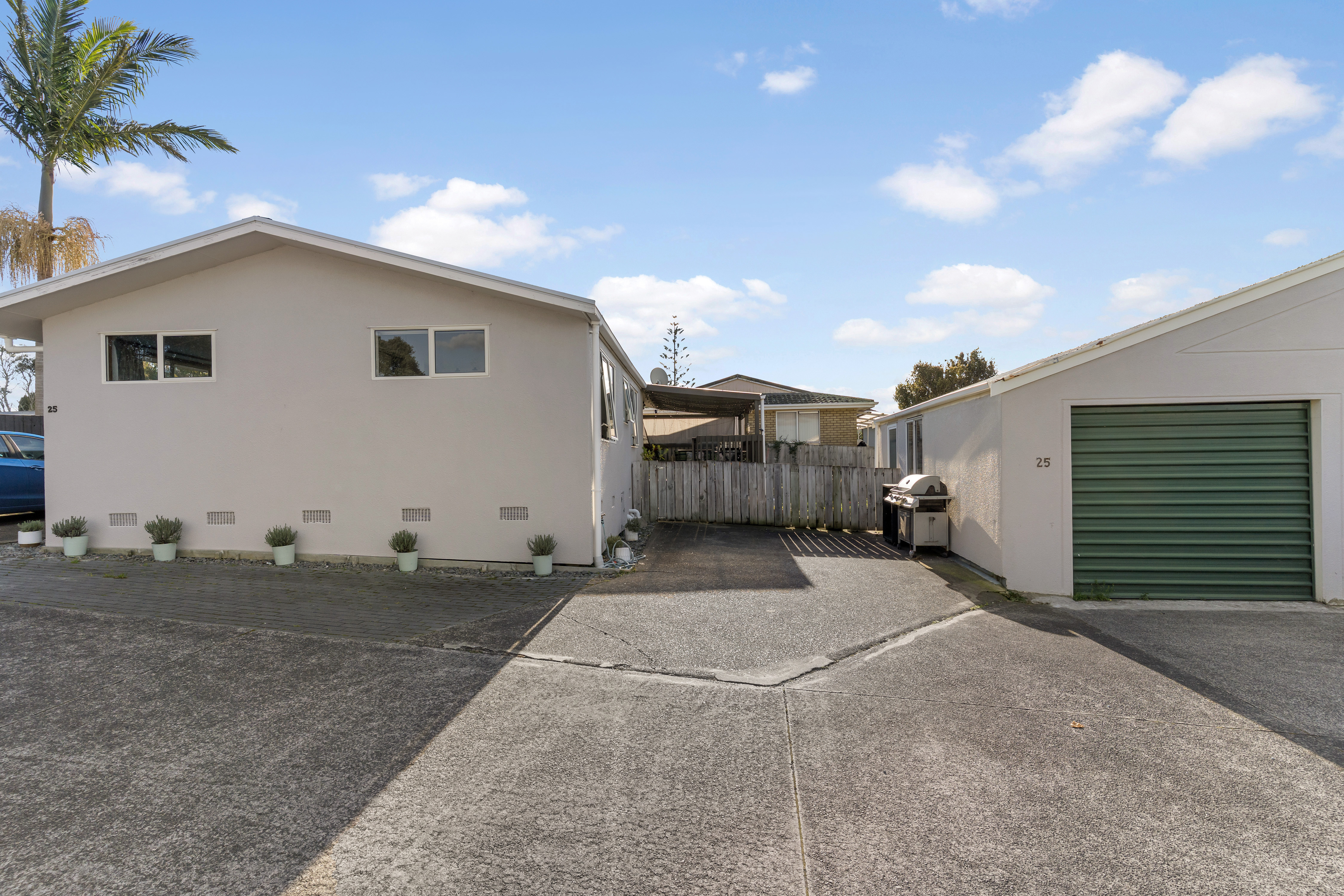 25 Denarius Lane, Glendene
