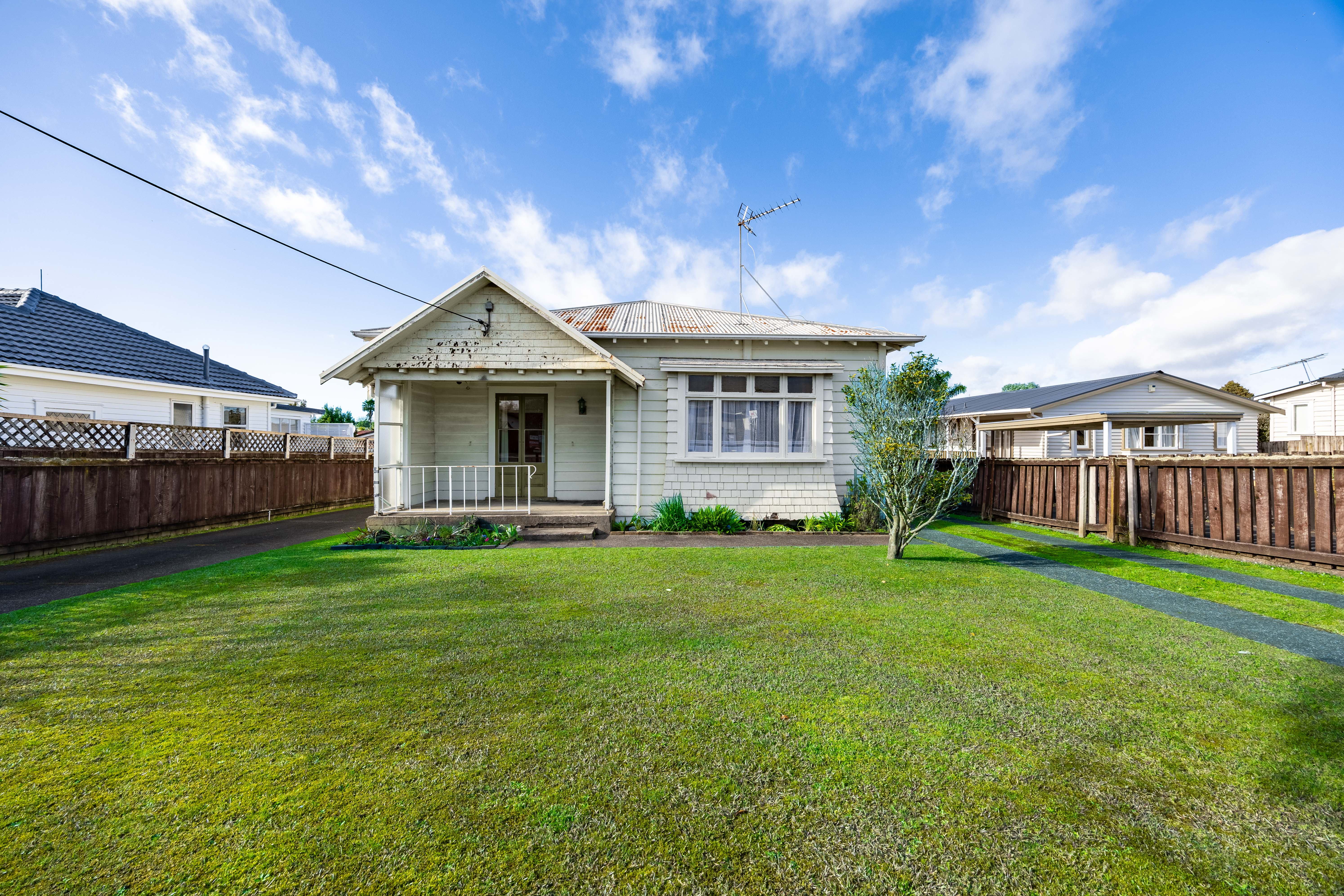 46 Titirangi Road, New Lynn