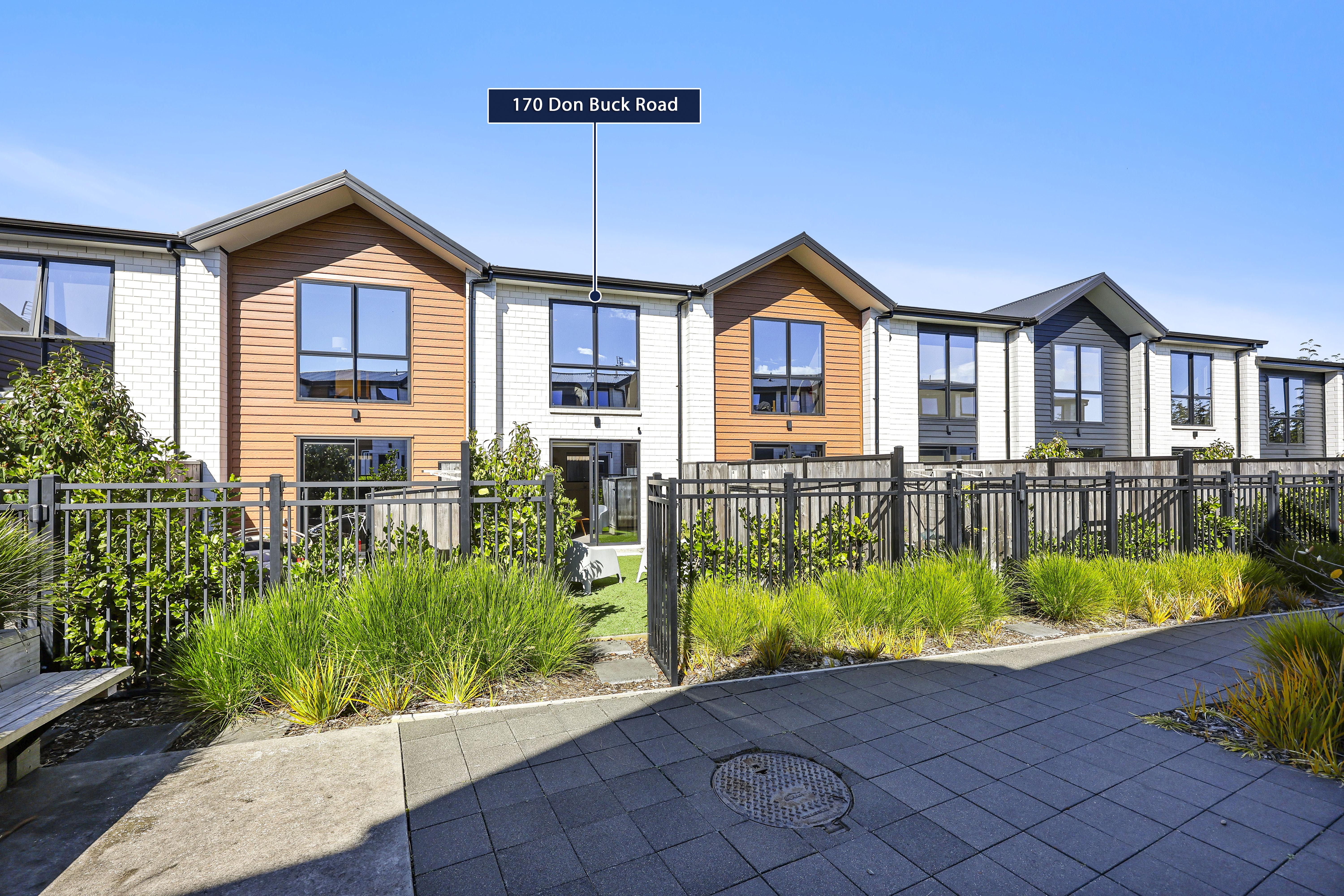 4/170 Don Buck Road, Massey