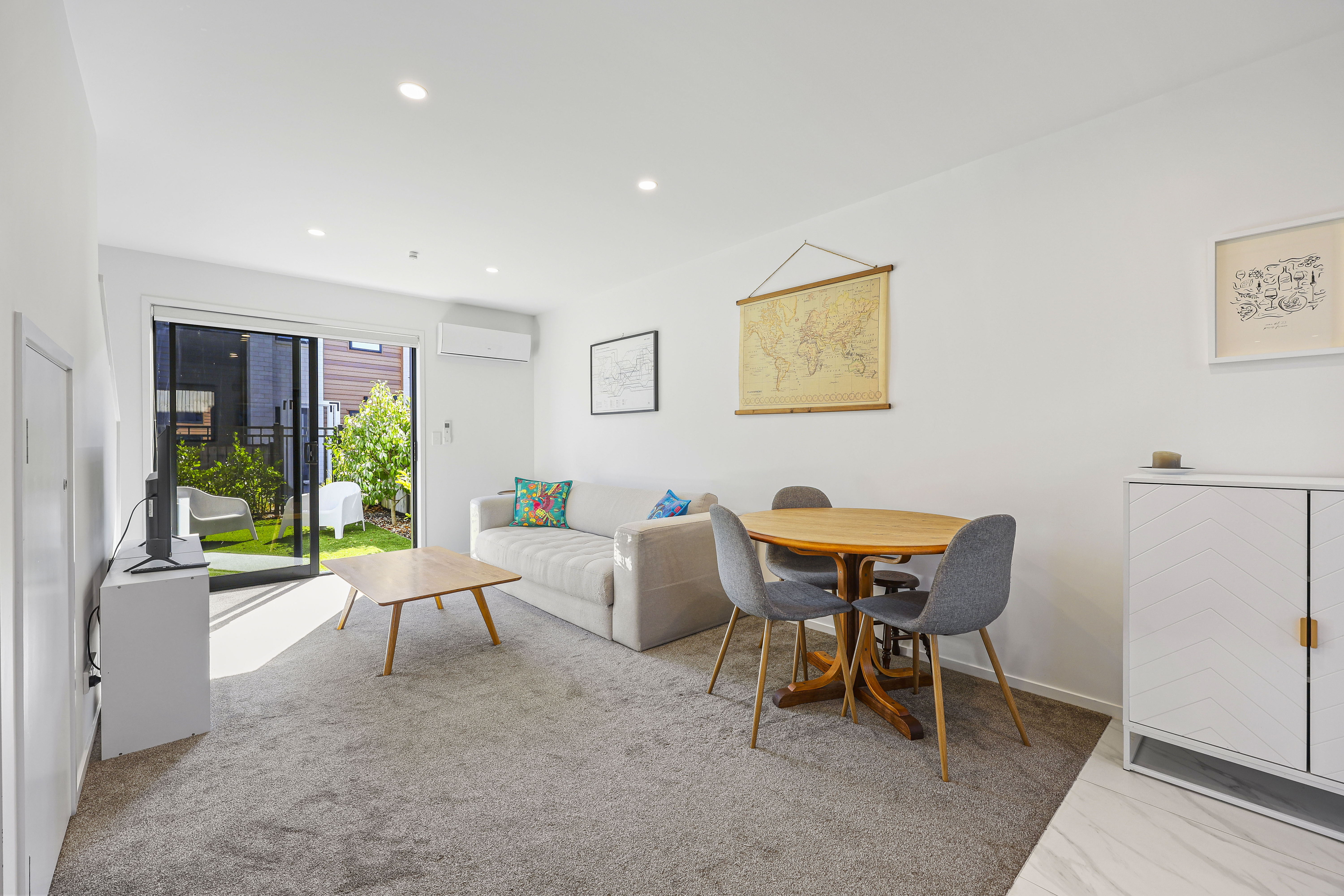 4/170 Don Buck Road, Massey