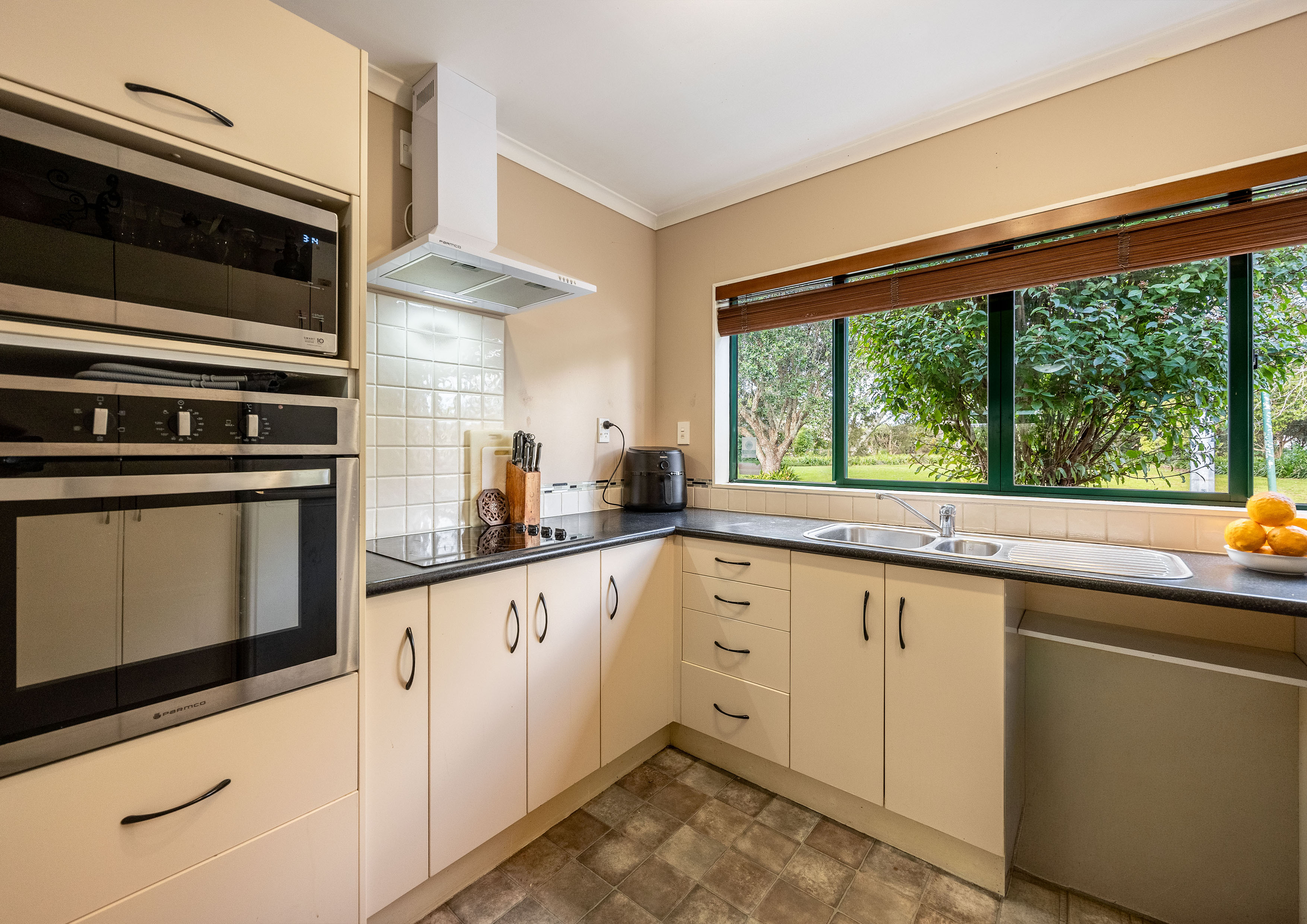 4 Craiburn Street, Ranui
