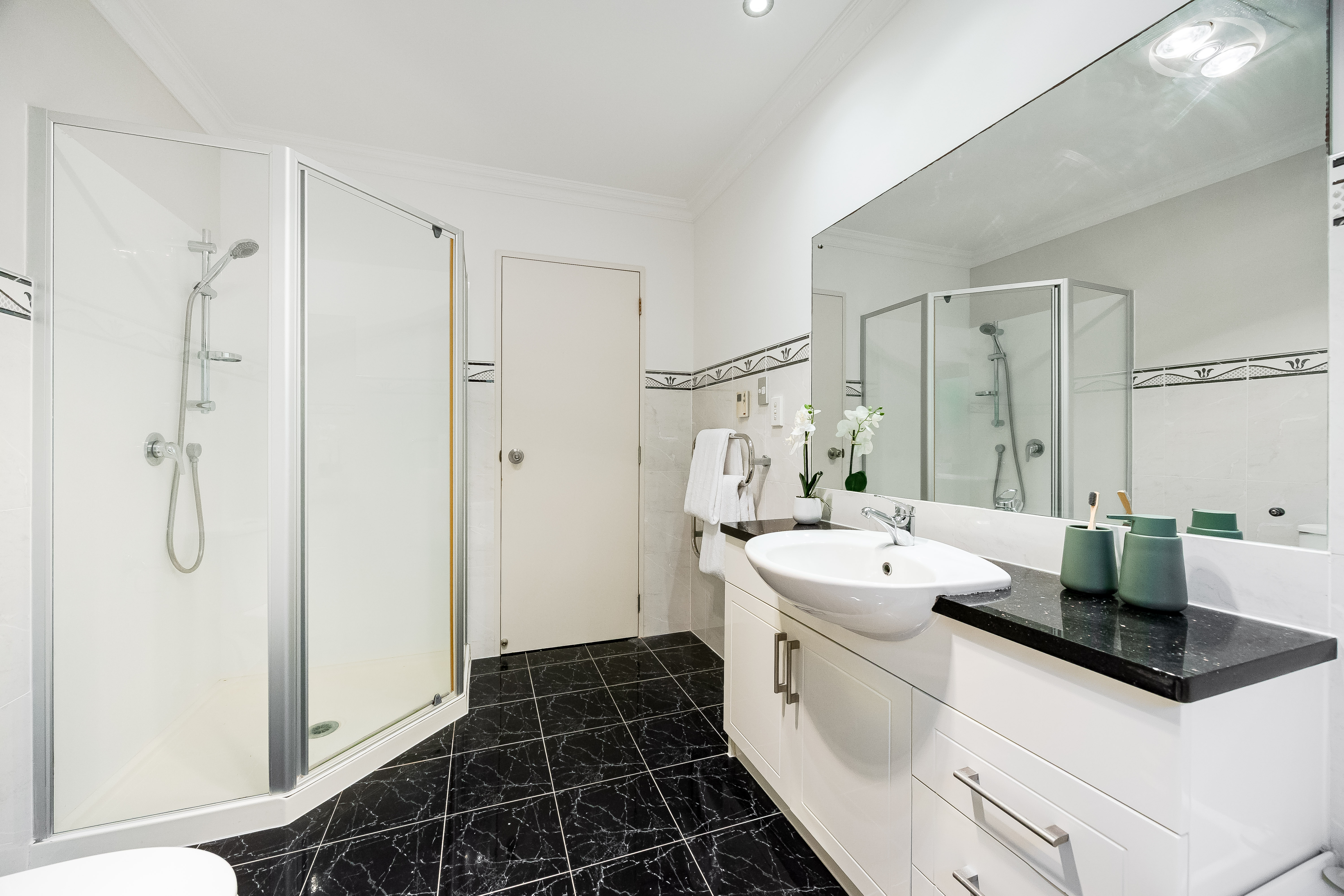 54 Leafield Crescent, Henderson