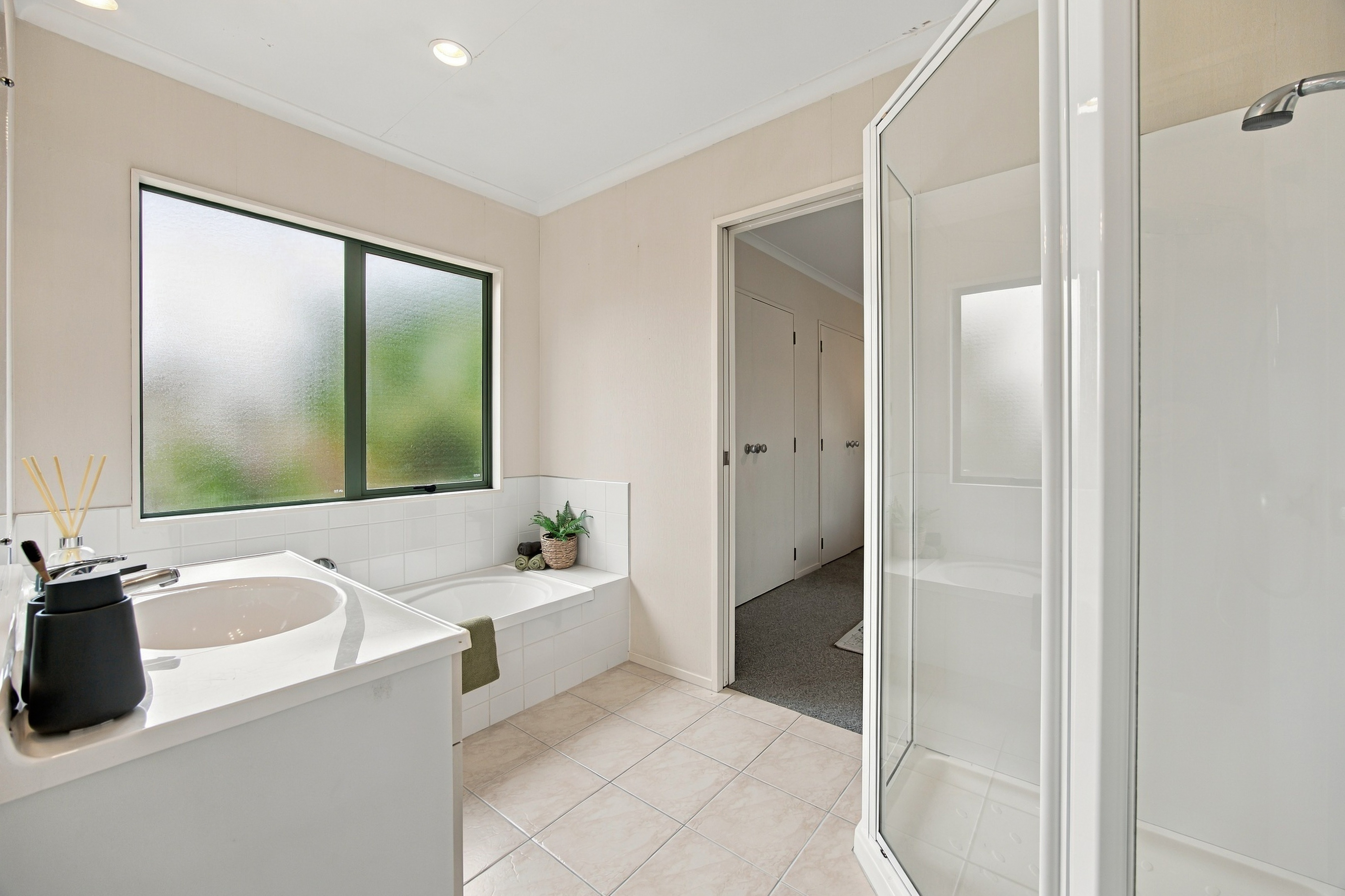 45F Forest Hill Road, Henderson