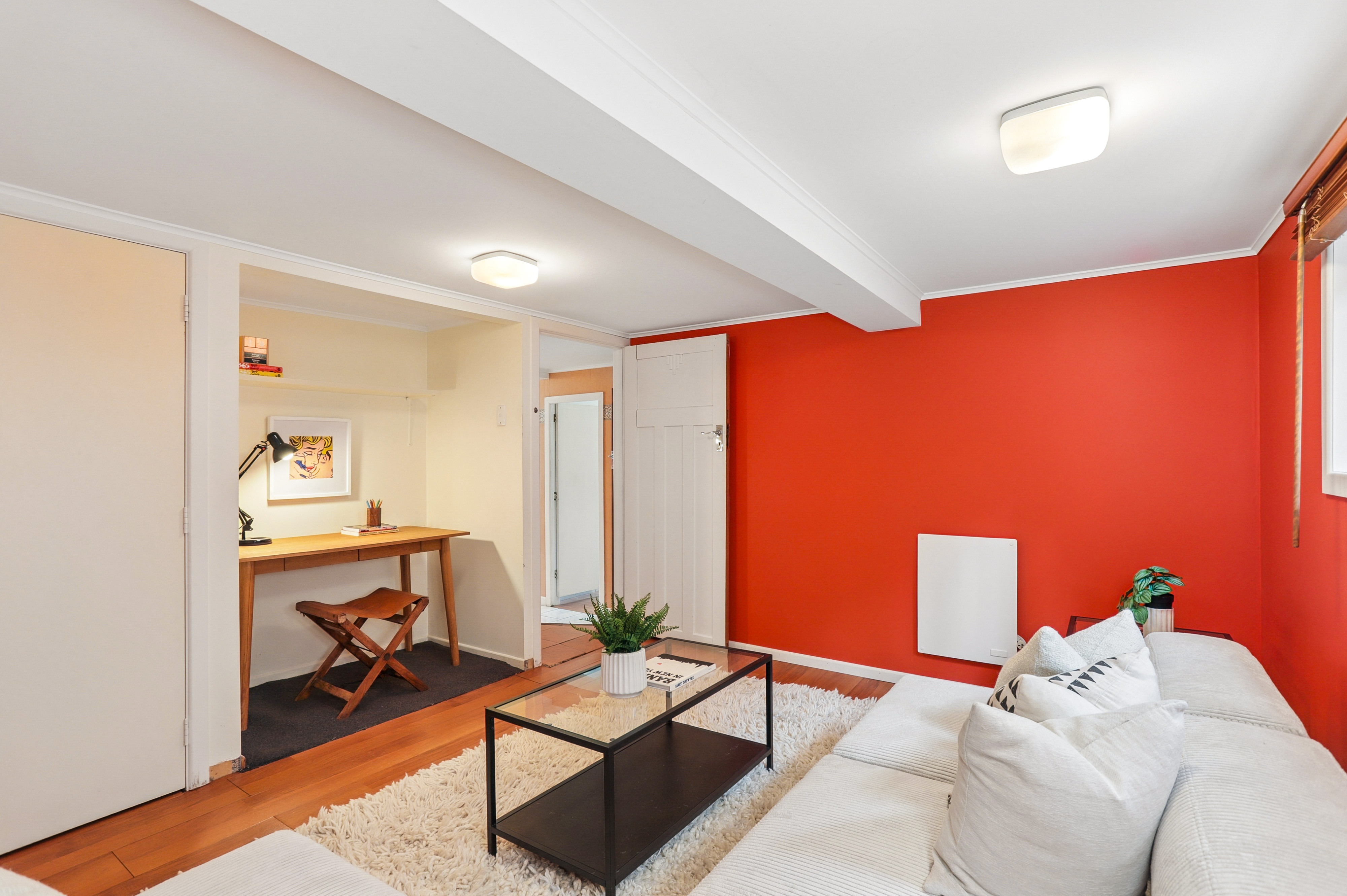 562 Scenic Drive, Waiatarua