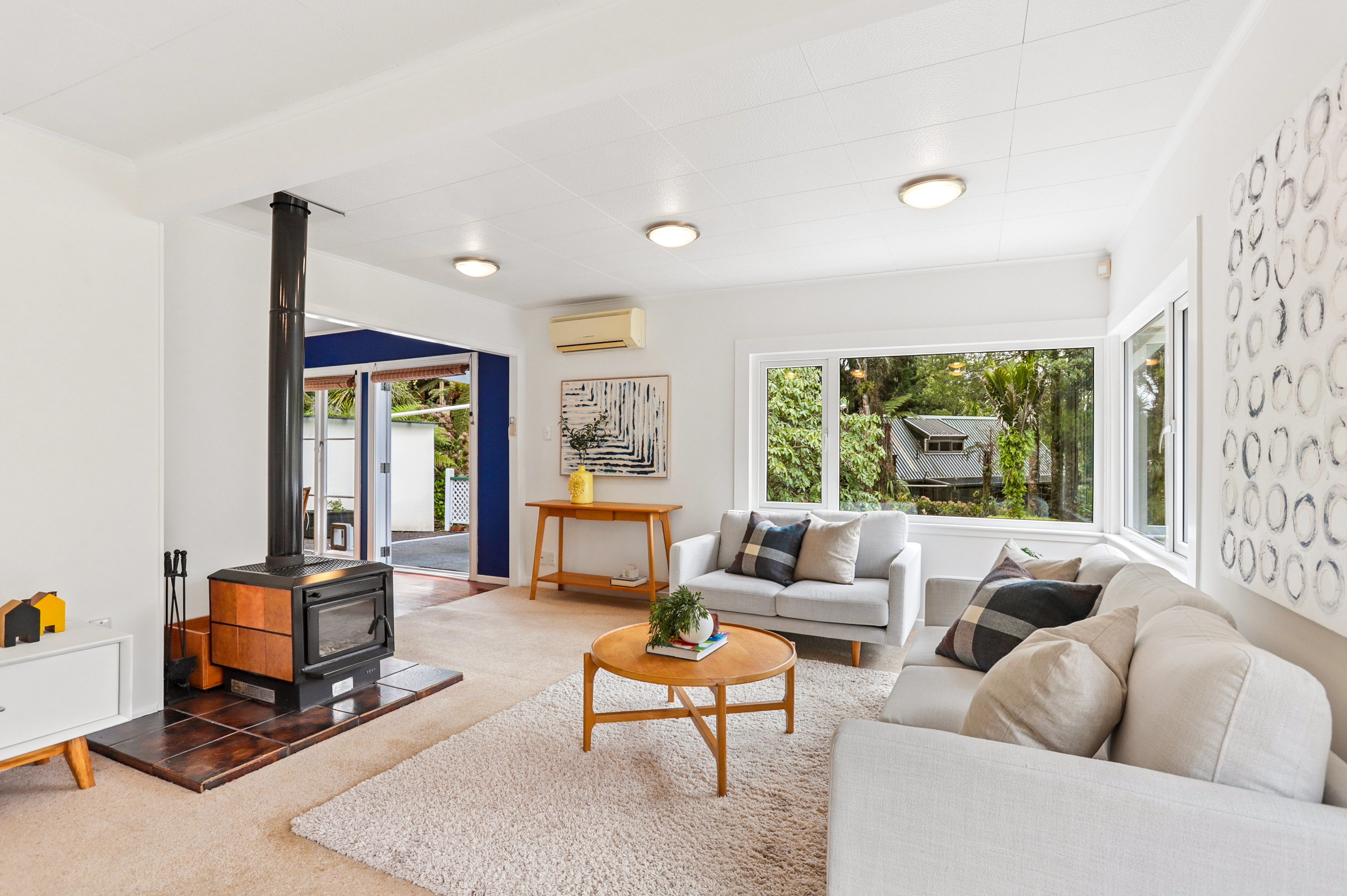 562 Scenic Drive, Waiatarua