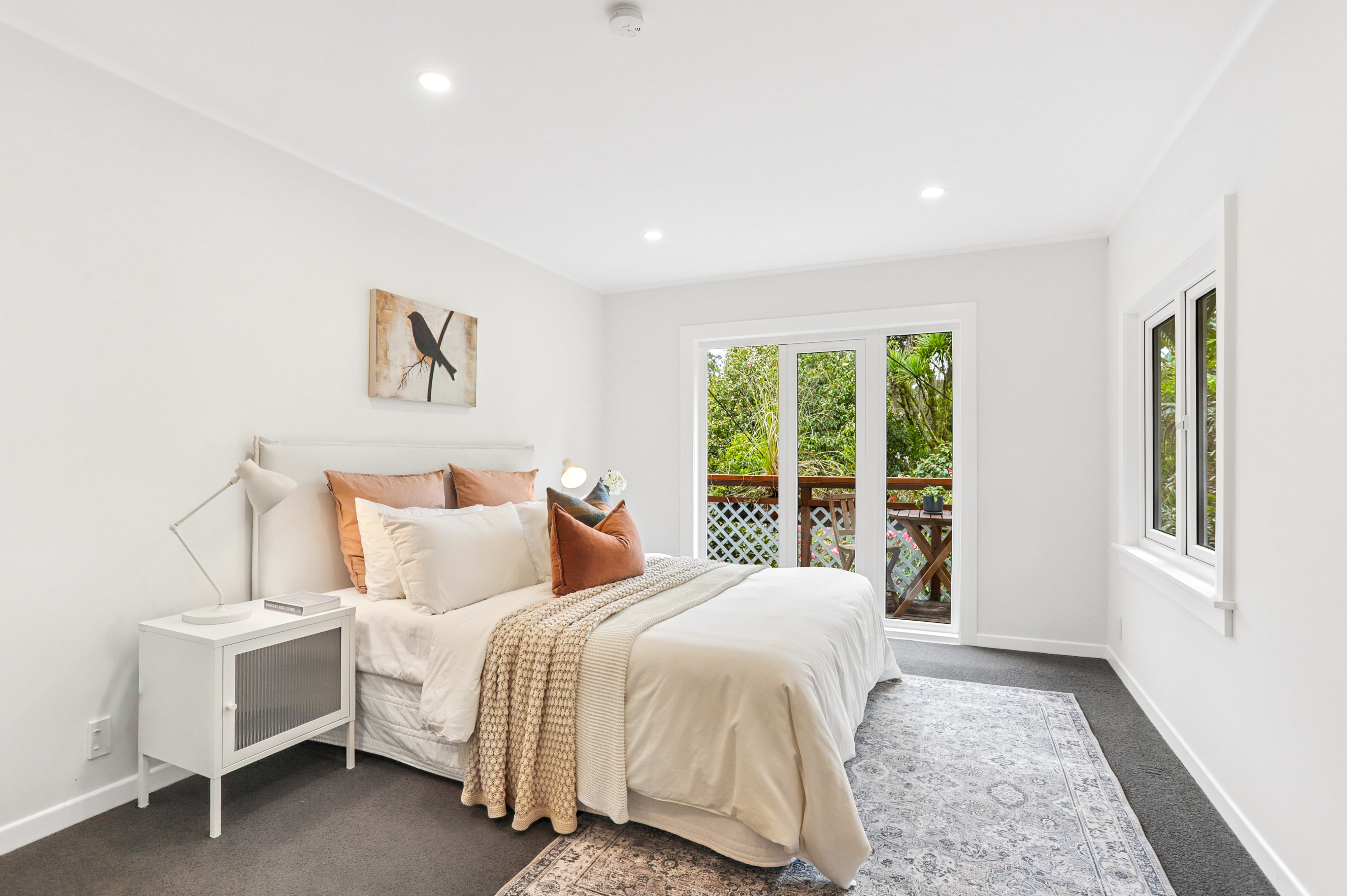 562 Scenic Drive, Waiatarua
