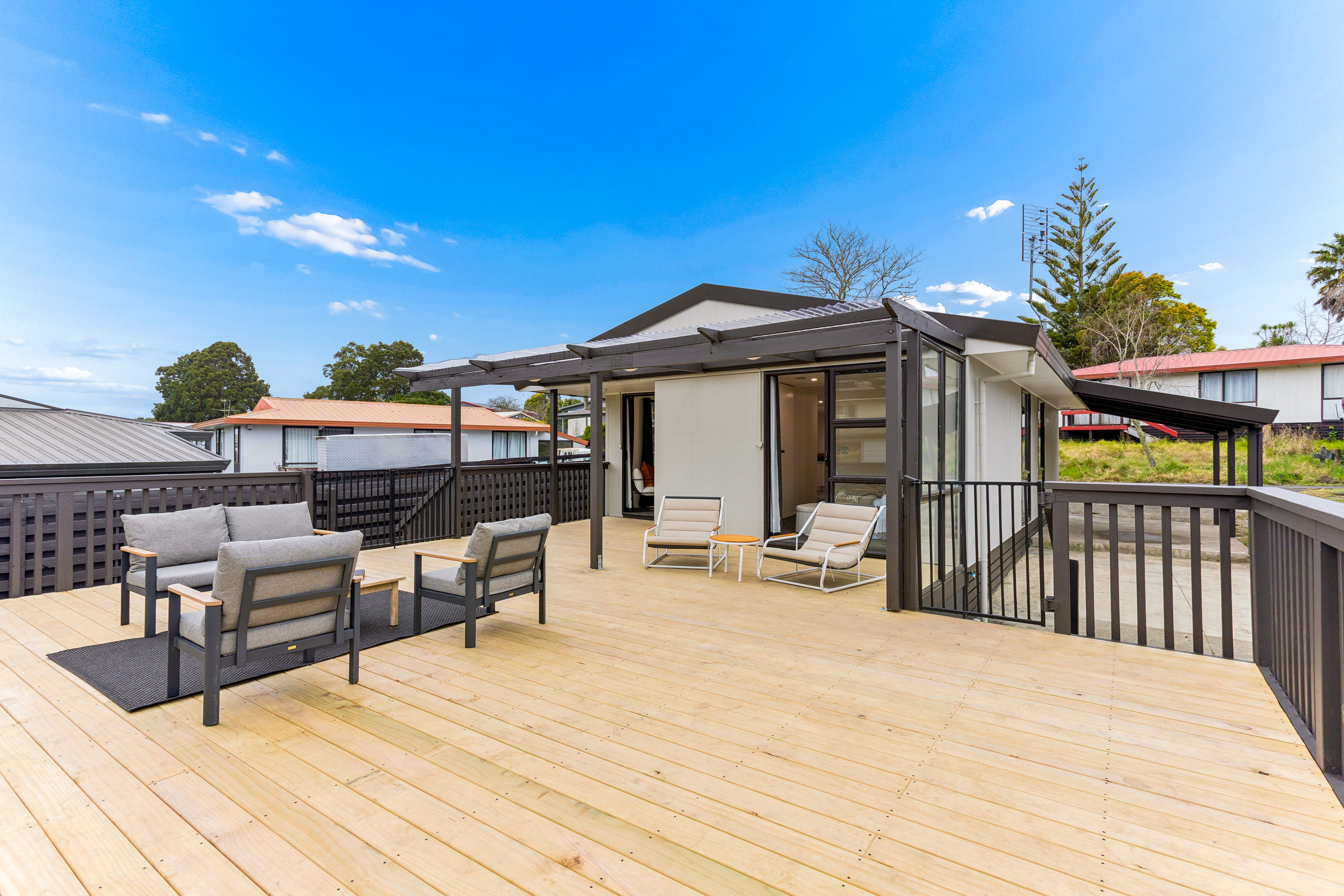 2/74 Parrs Cross Road, Henderson
