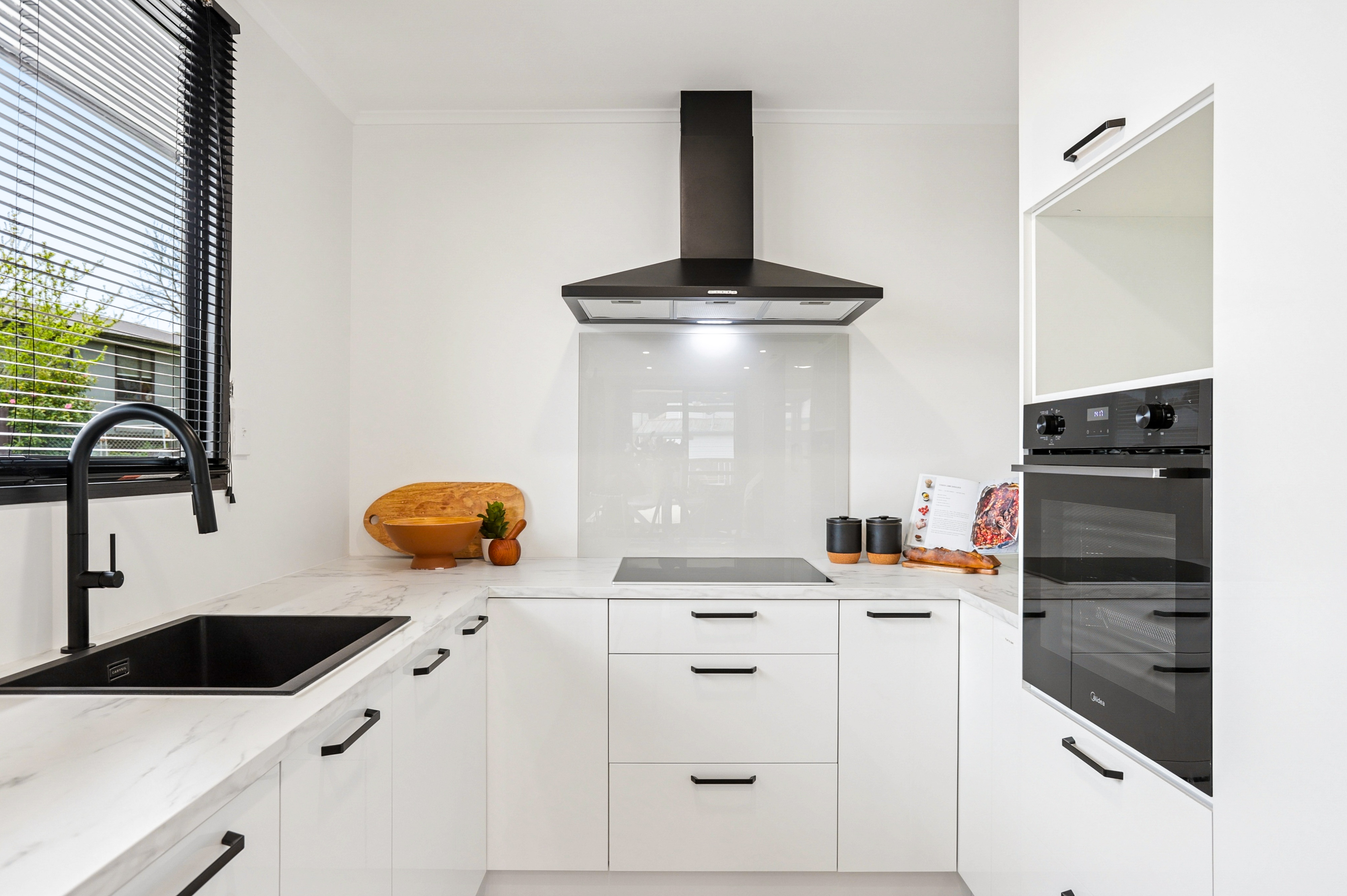 2/74 Parrs Cross Road, Henderson